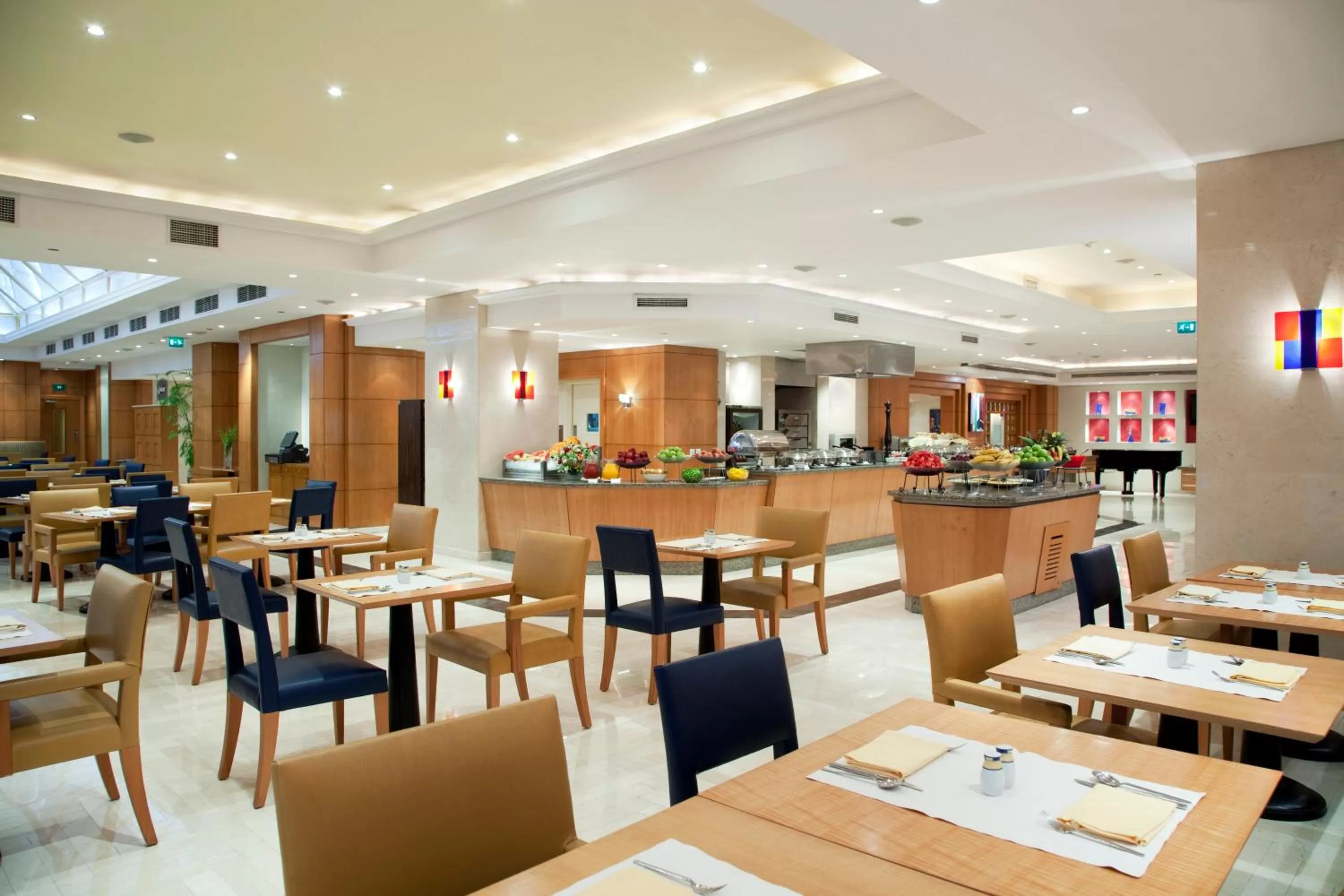 Restaurant/places to eat in Holiday Inn Citystars by IHG