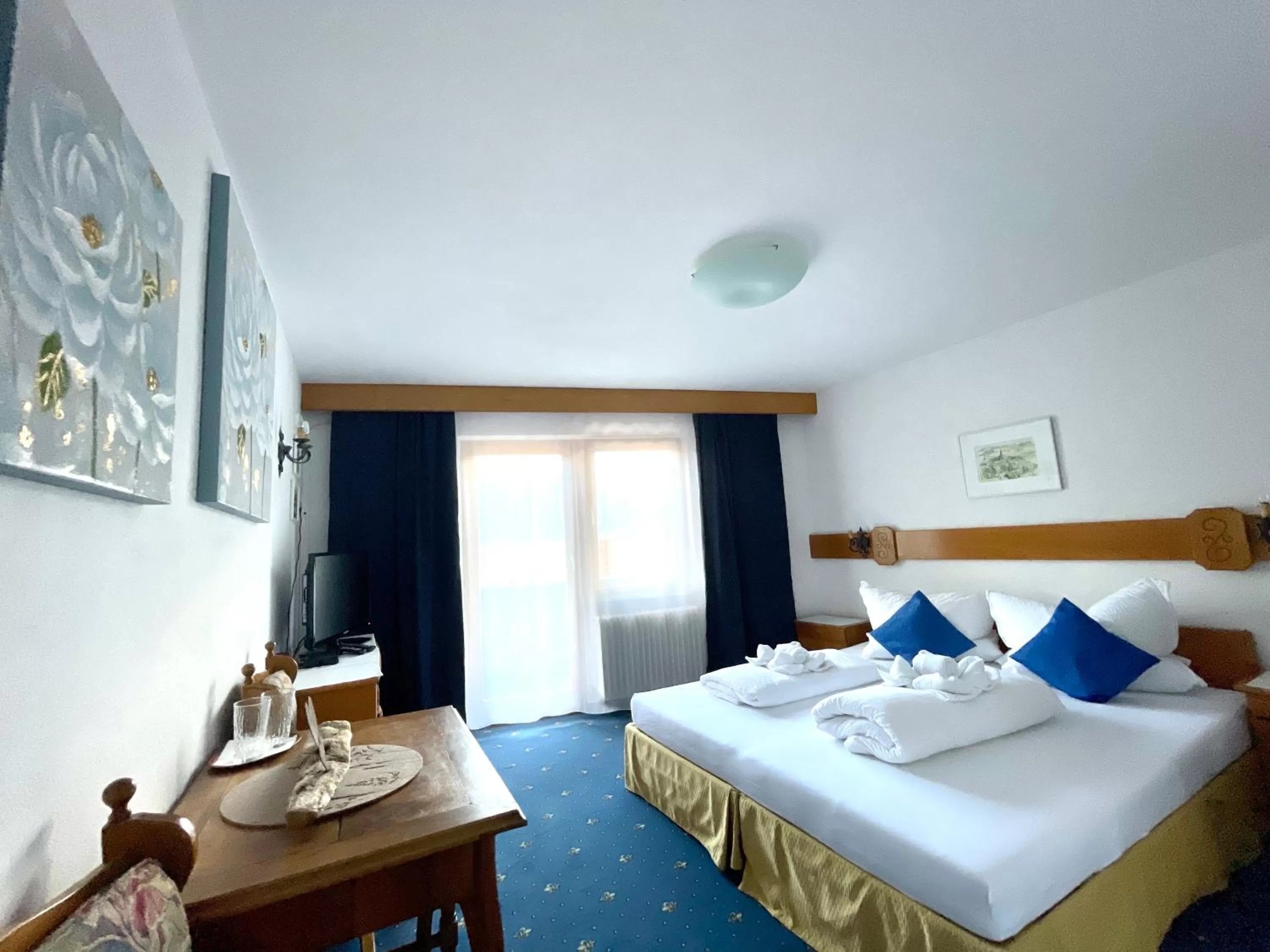 Hotel Marienhof- Erstes Motorradhotel in Fliess!