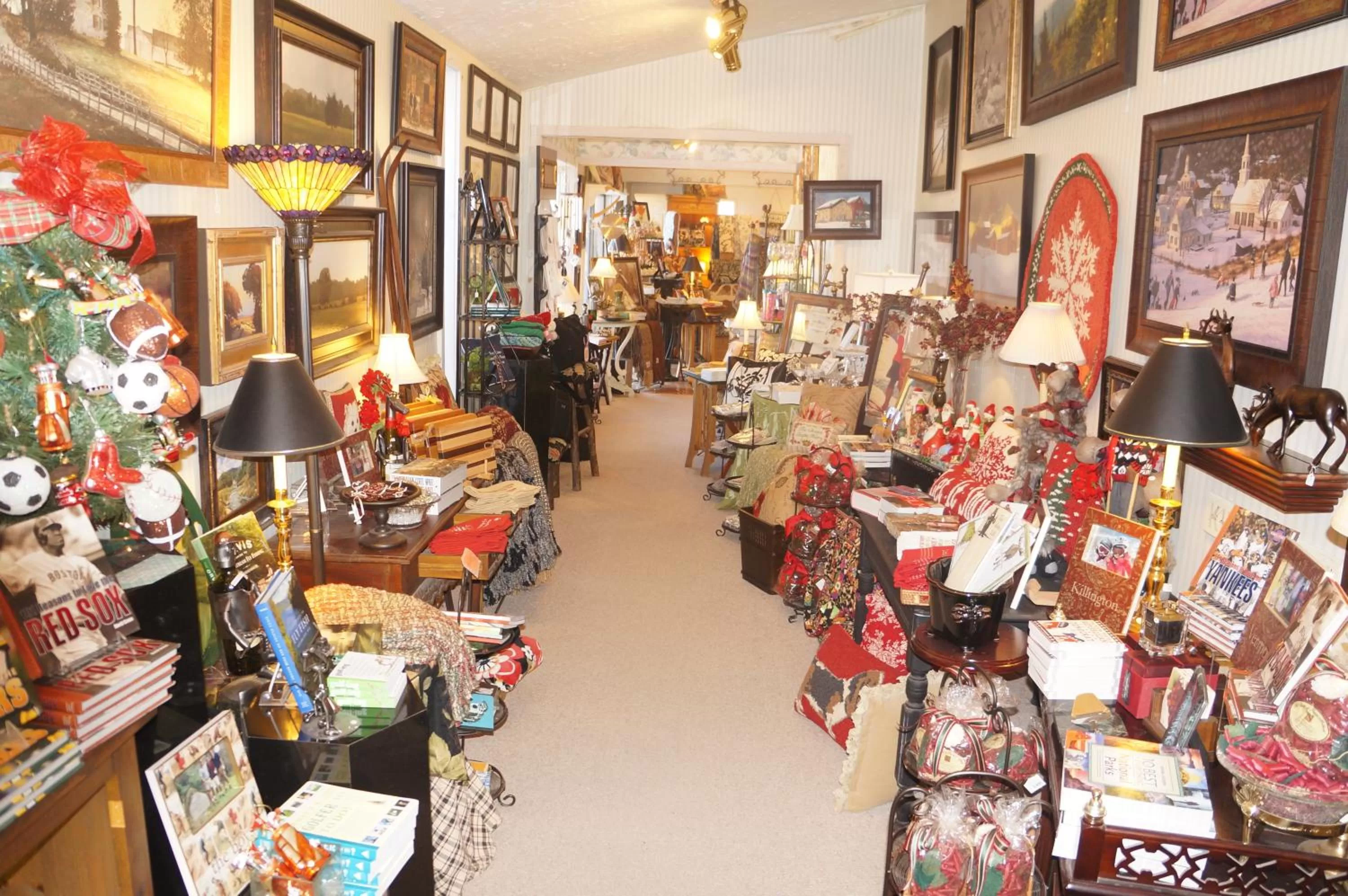 On-site shops in Greenbrier Inn Killington