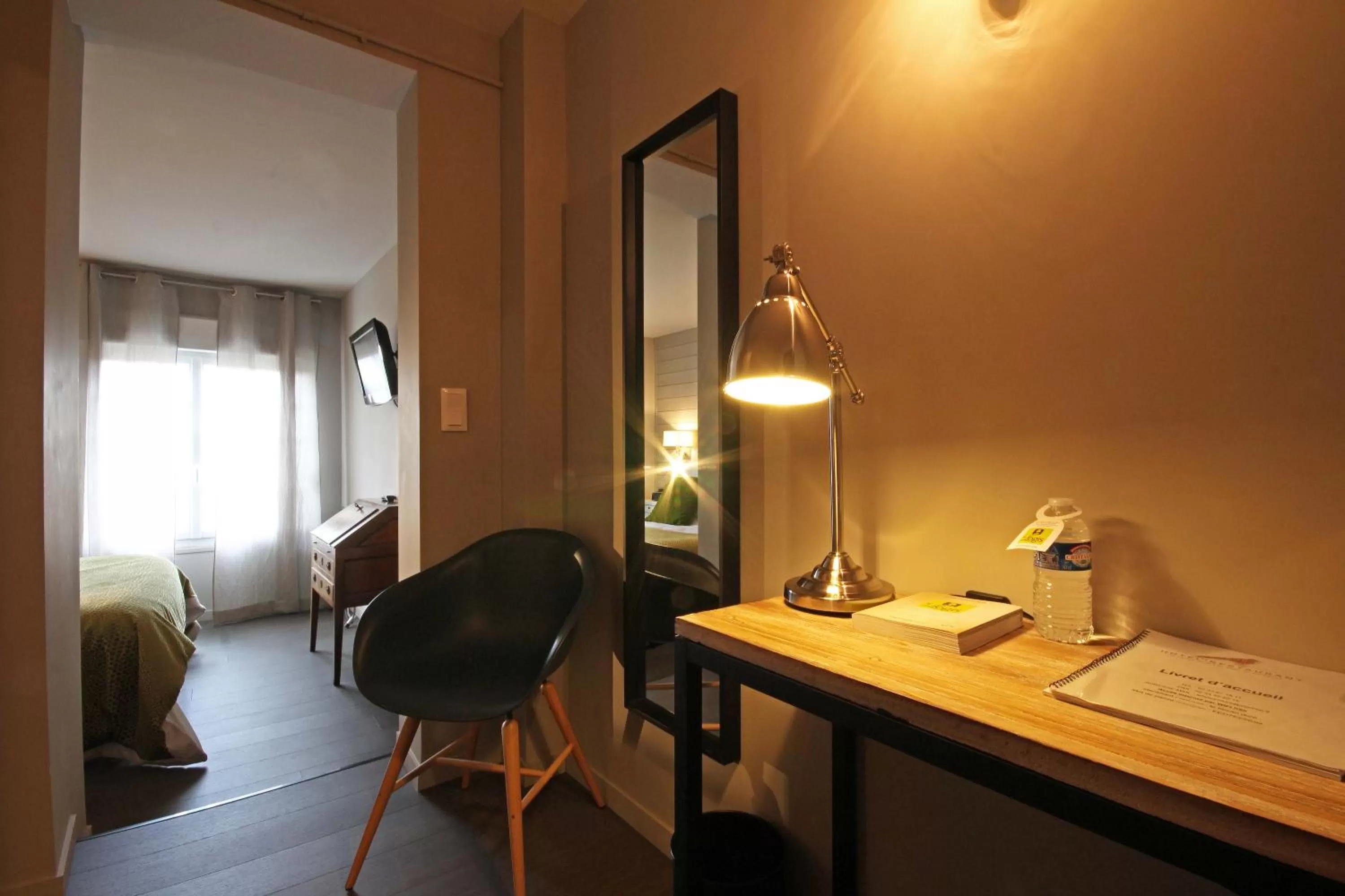 Seating area in Logis hôtel Restaurant Le Faisan Dore