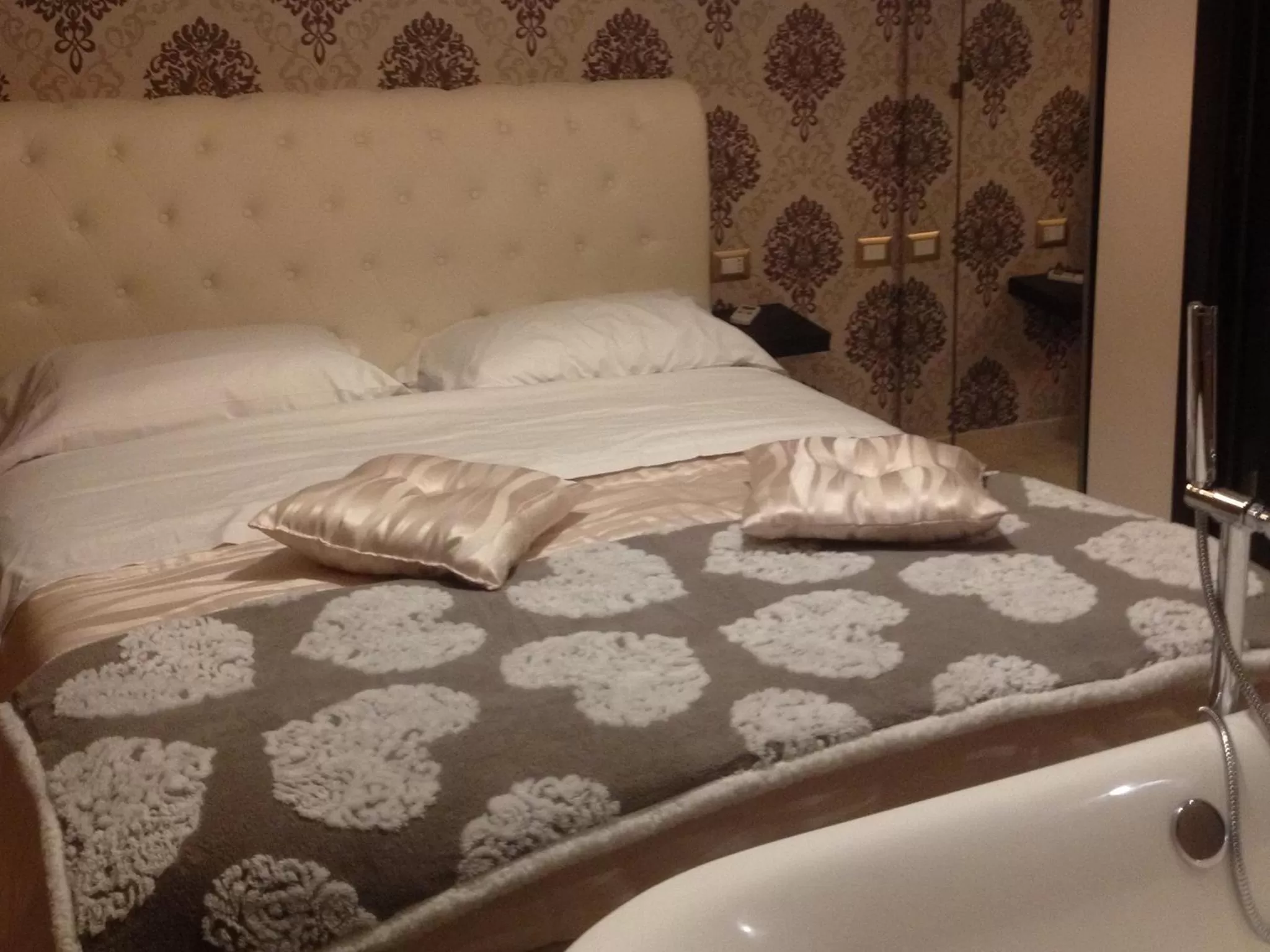 TV and multimedia, Bed in Terrazza Partenopea