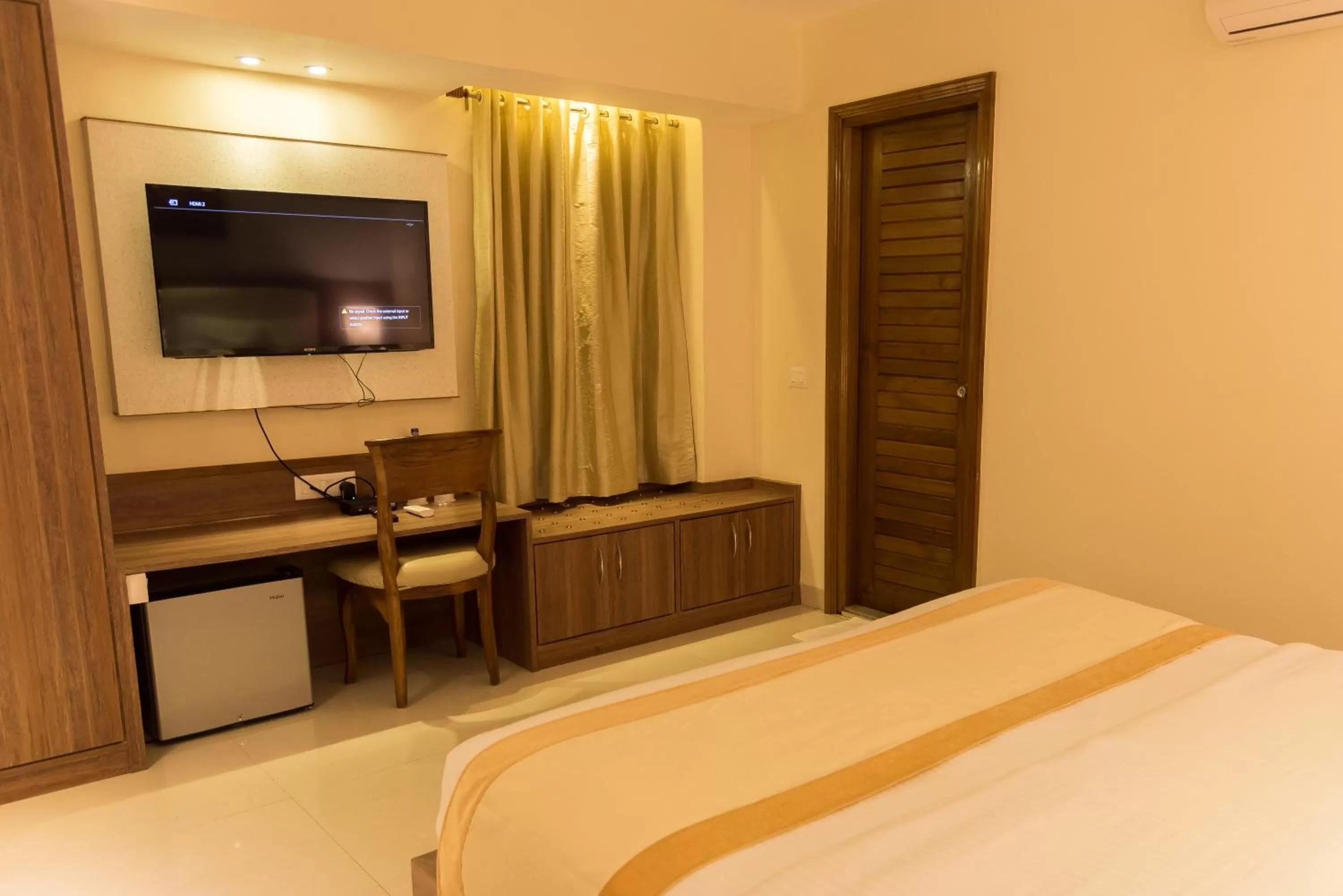 Bed in Sangai Continental (The Boutique Hotel)