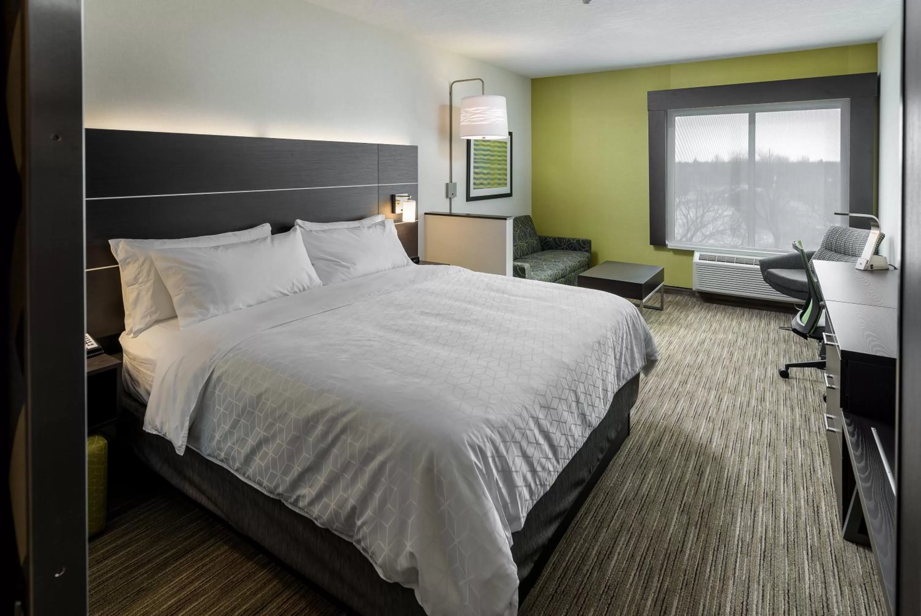King Room - Mobility Access/Roll in Shower - Non-Smoking in Holiday Inn Express & Suites Kelowna - East, an IHG Hotel