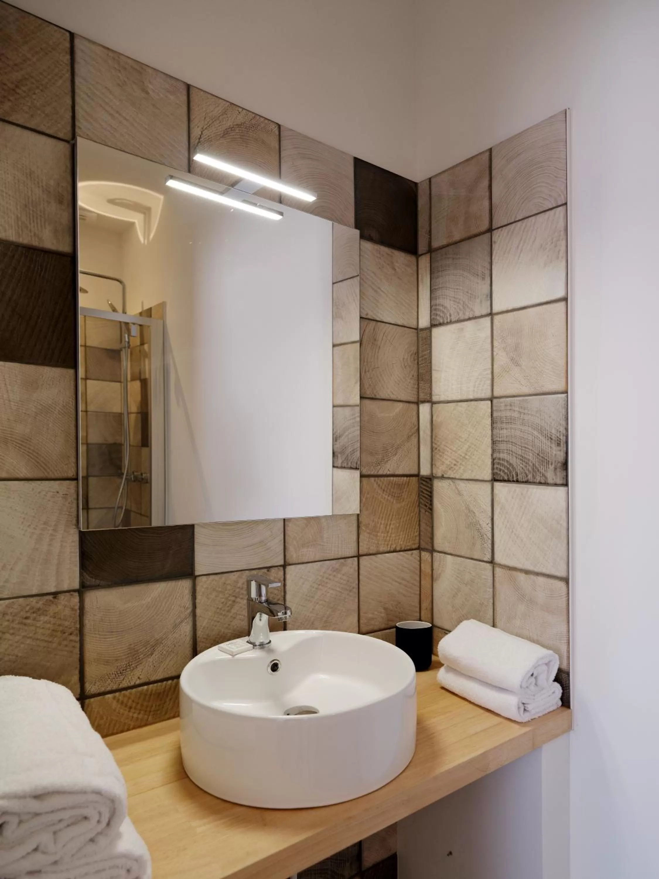 Bathroom in Côté Océan Resort