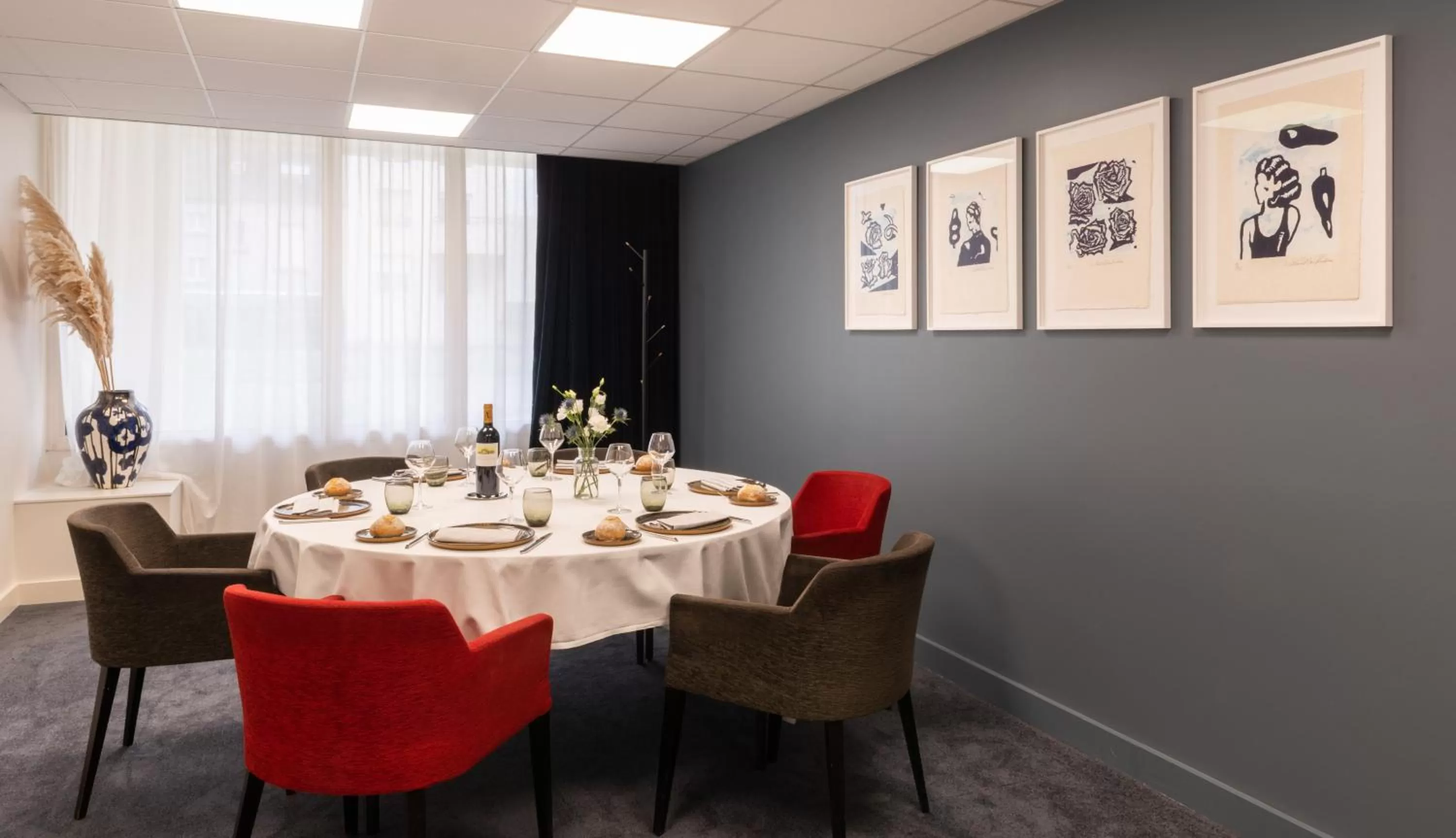 Banquet/Function facilities in L'Amirauté Brest