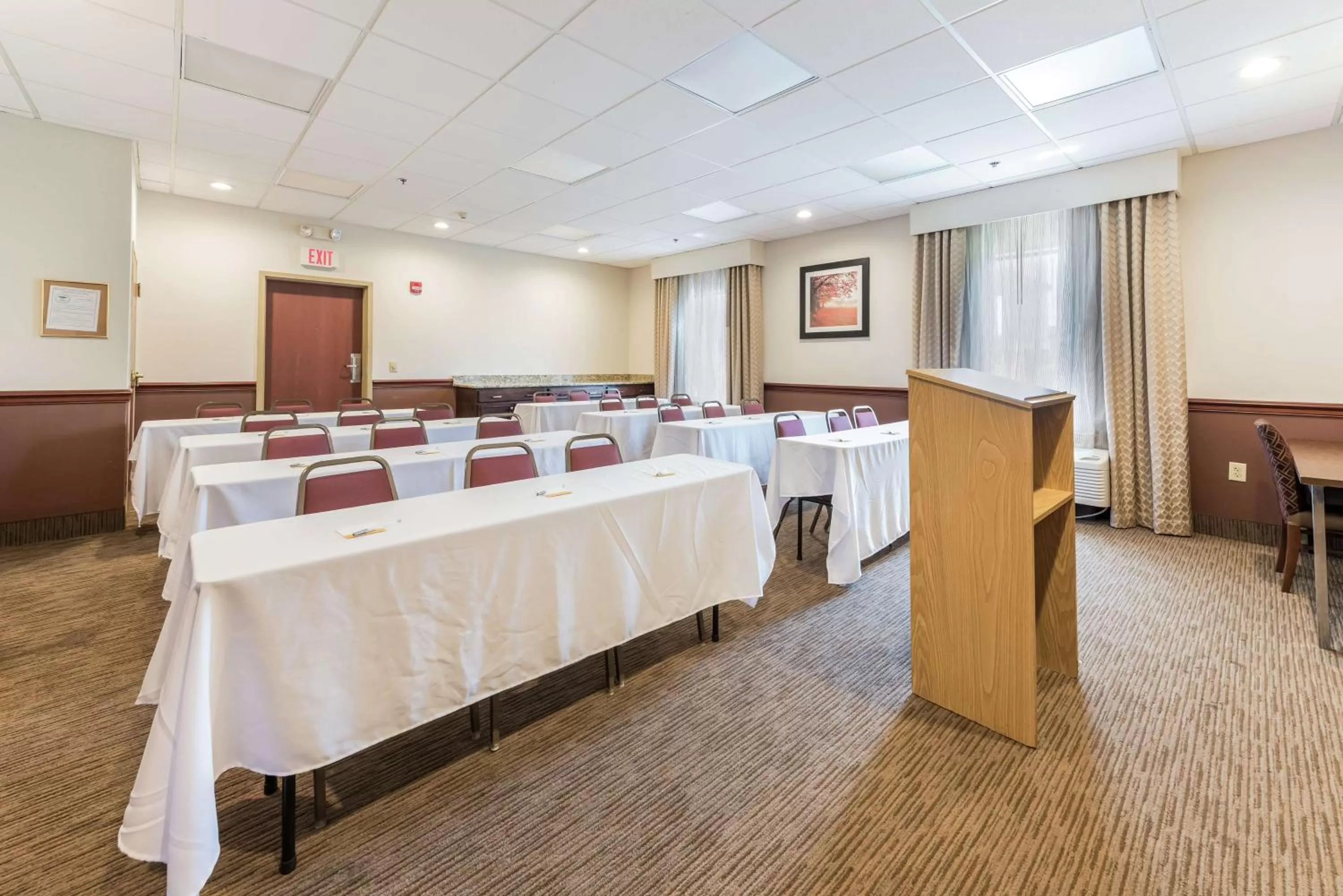 Meeting/conference room in Hampton Inn Columbus I-70E/Hamilton Road