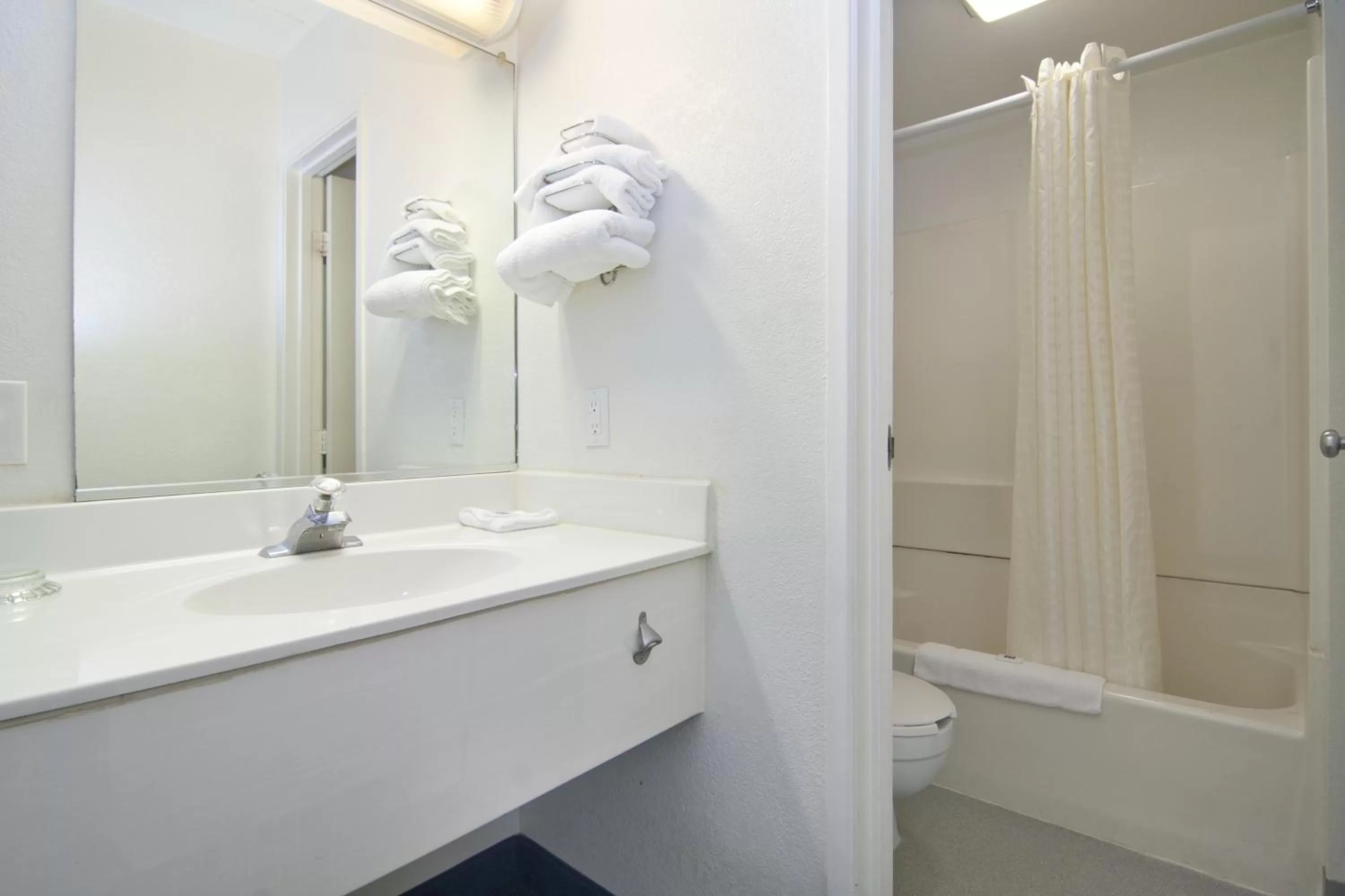 Bathroom in Motel 6-Lakeville, MN - South - Lakeville