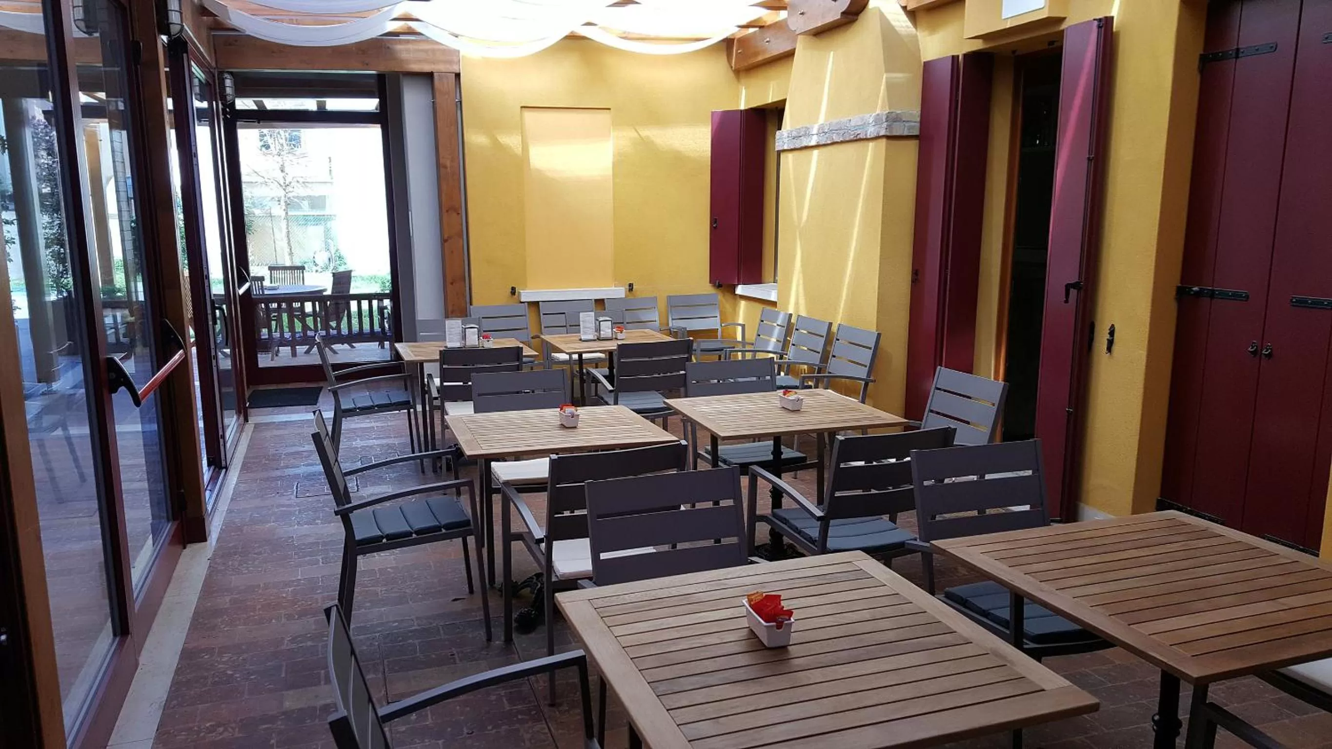 Balcony/Terrace in UNAHOTELS Eco Hotel Villa Costanza Venezia