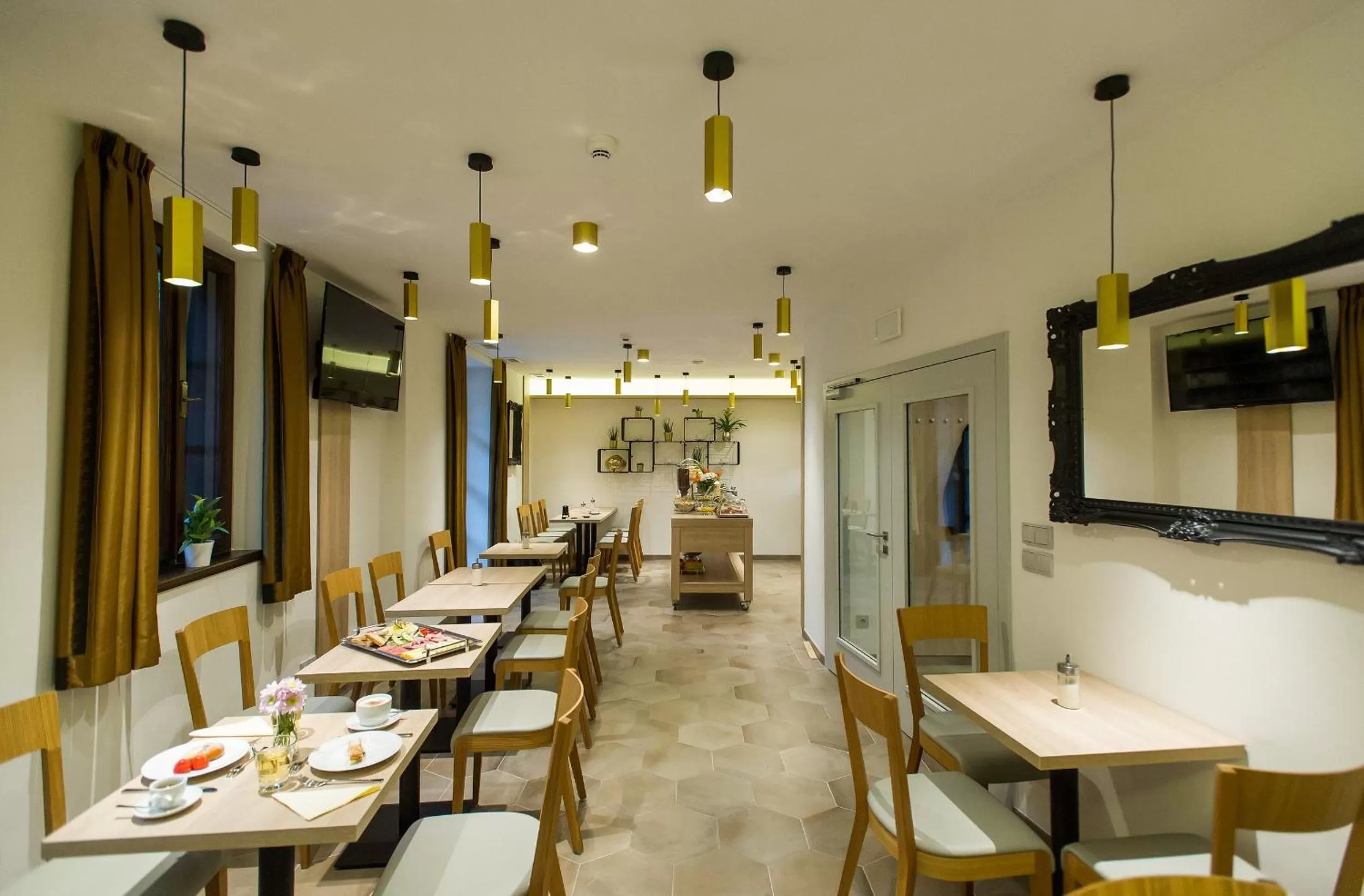 Buffet breakfast in Garni hotel Castle Bridge