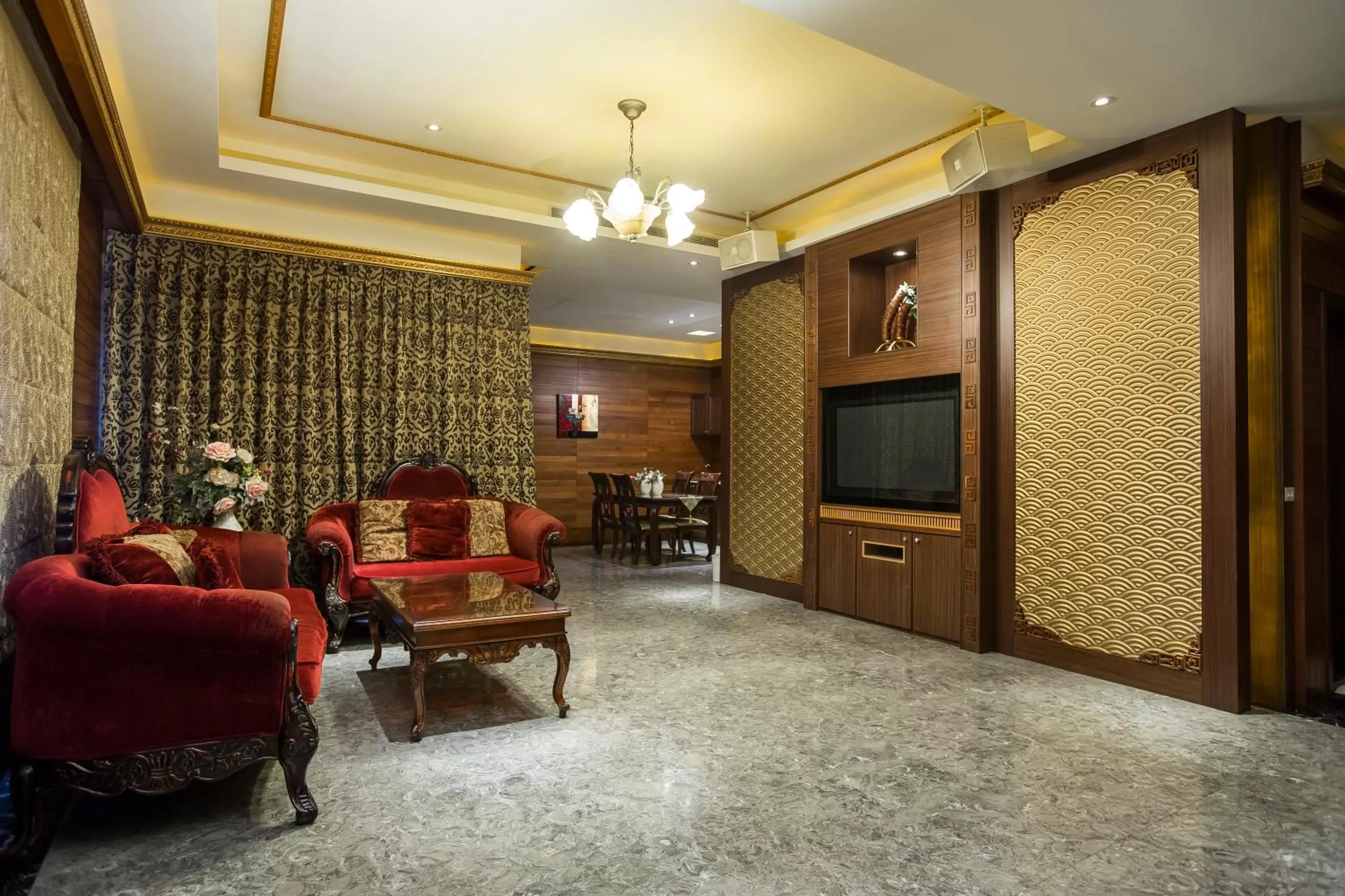 Living room in Moon Area Motel