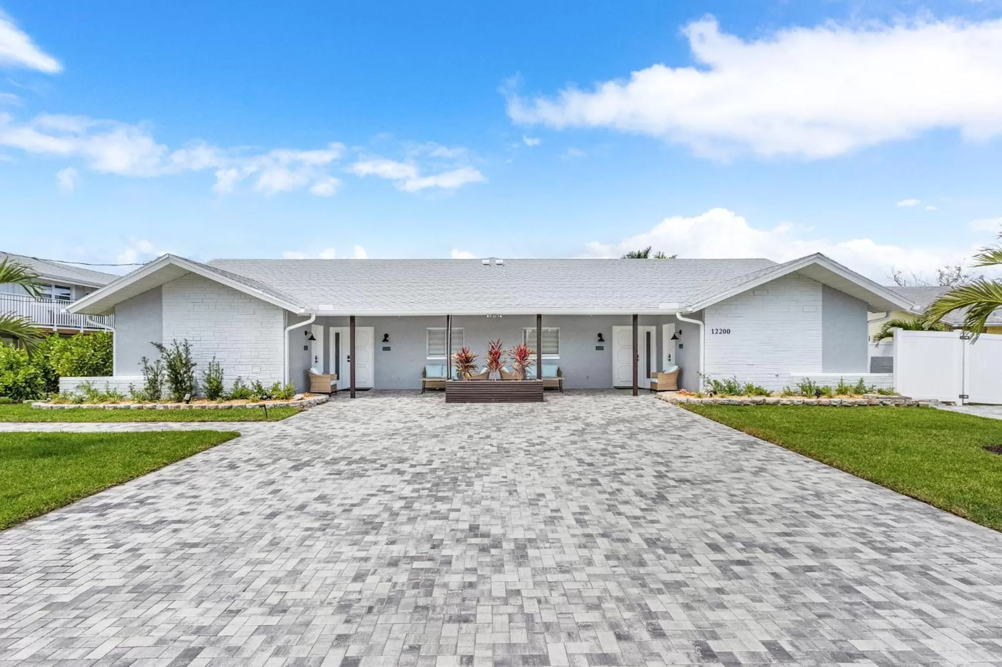 Property building in Matlacha on Shoreview