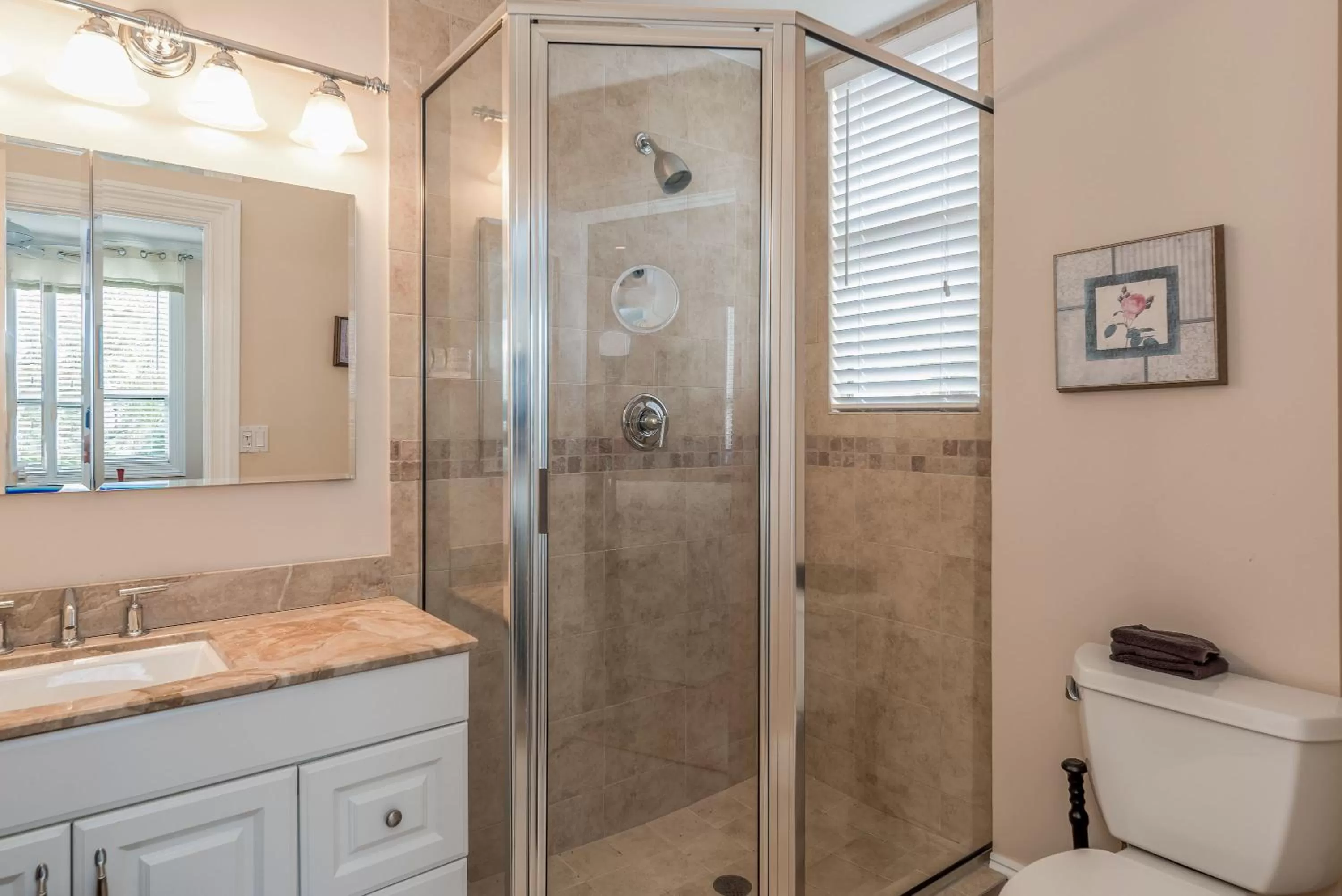 Shower in Tropicals of Palm Beach