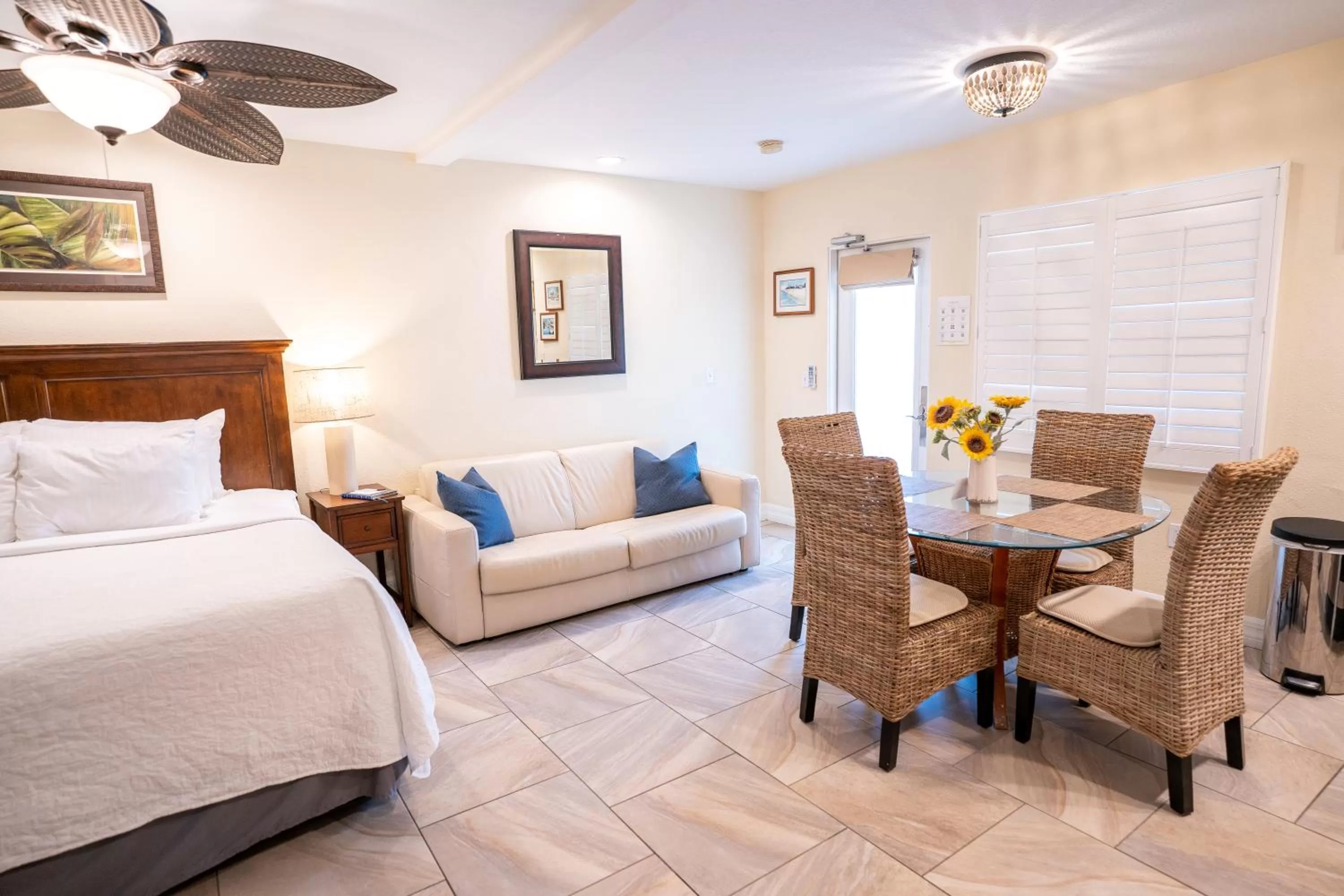 Bed in The Capri at Siesta