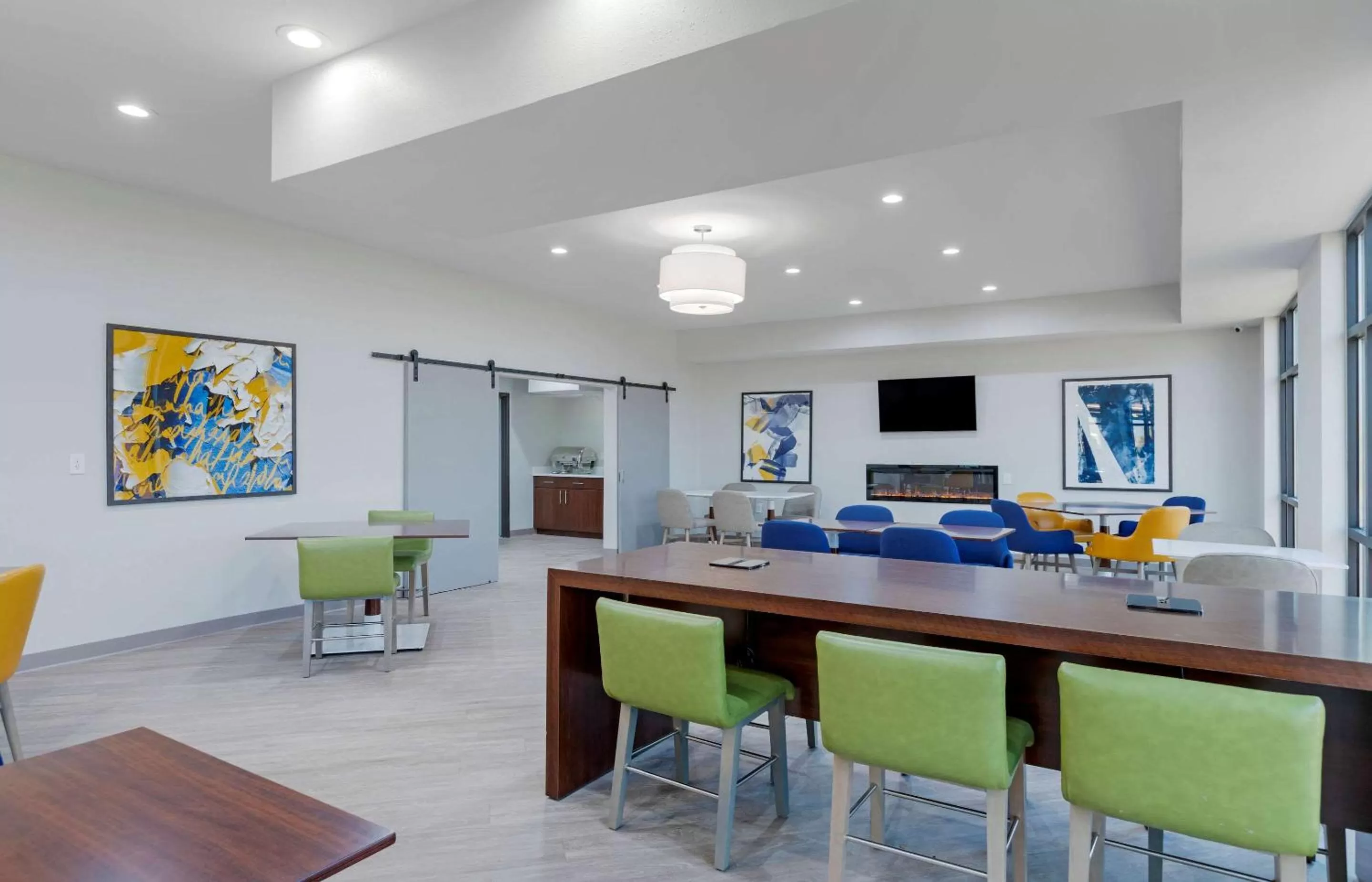 Breakfast in Comfort Inn Detroit - Troy