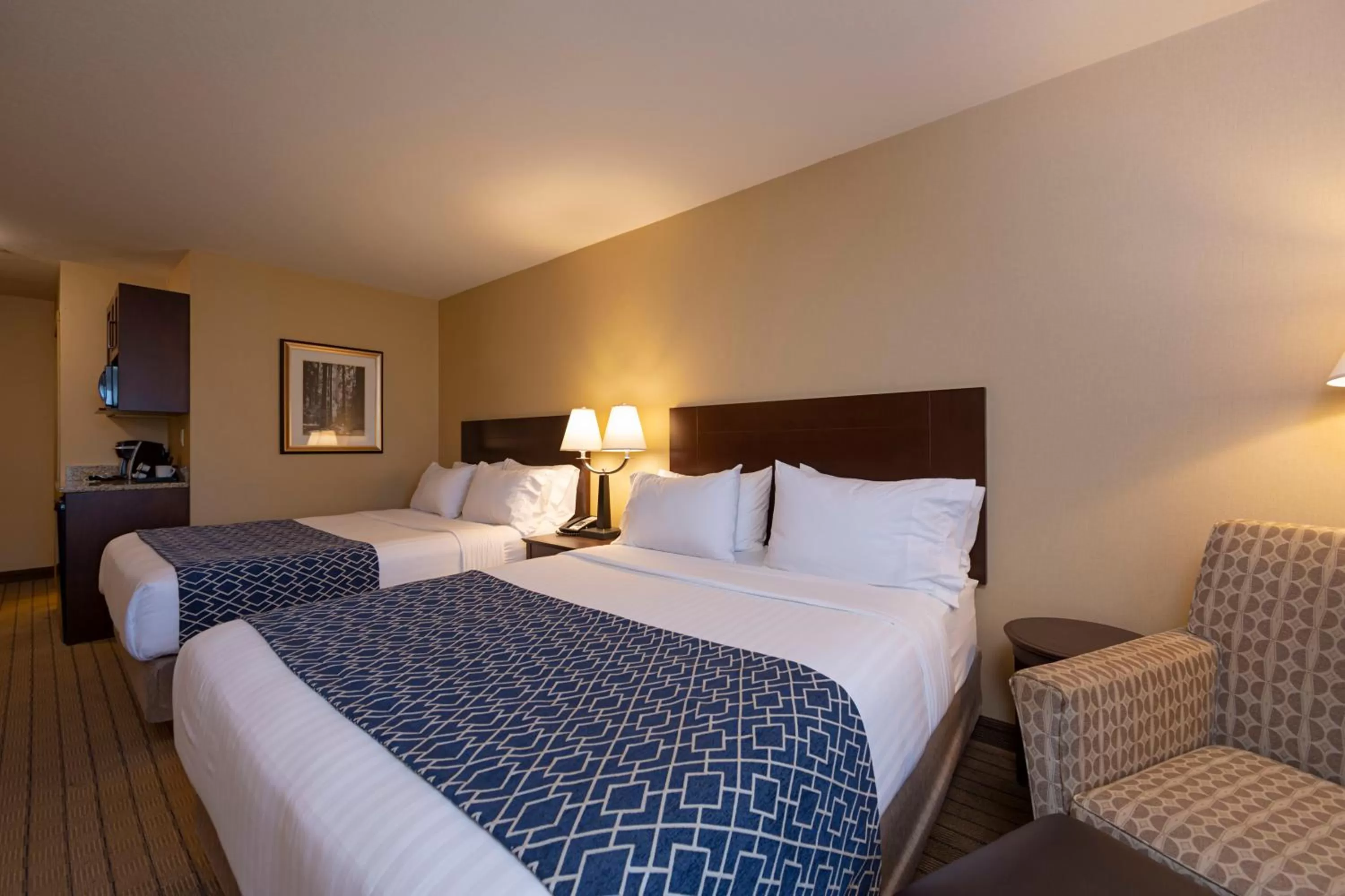 Bed in Bayview Hotel