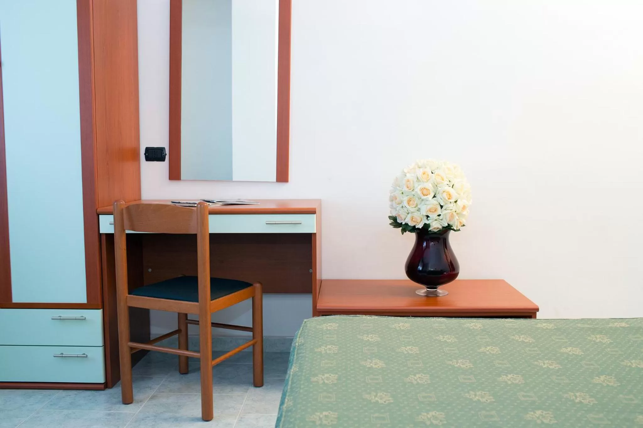 Communal lounge/ TV room in Albergo Villa Marchese