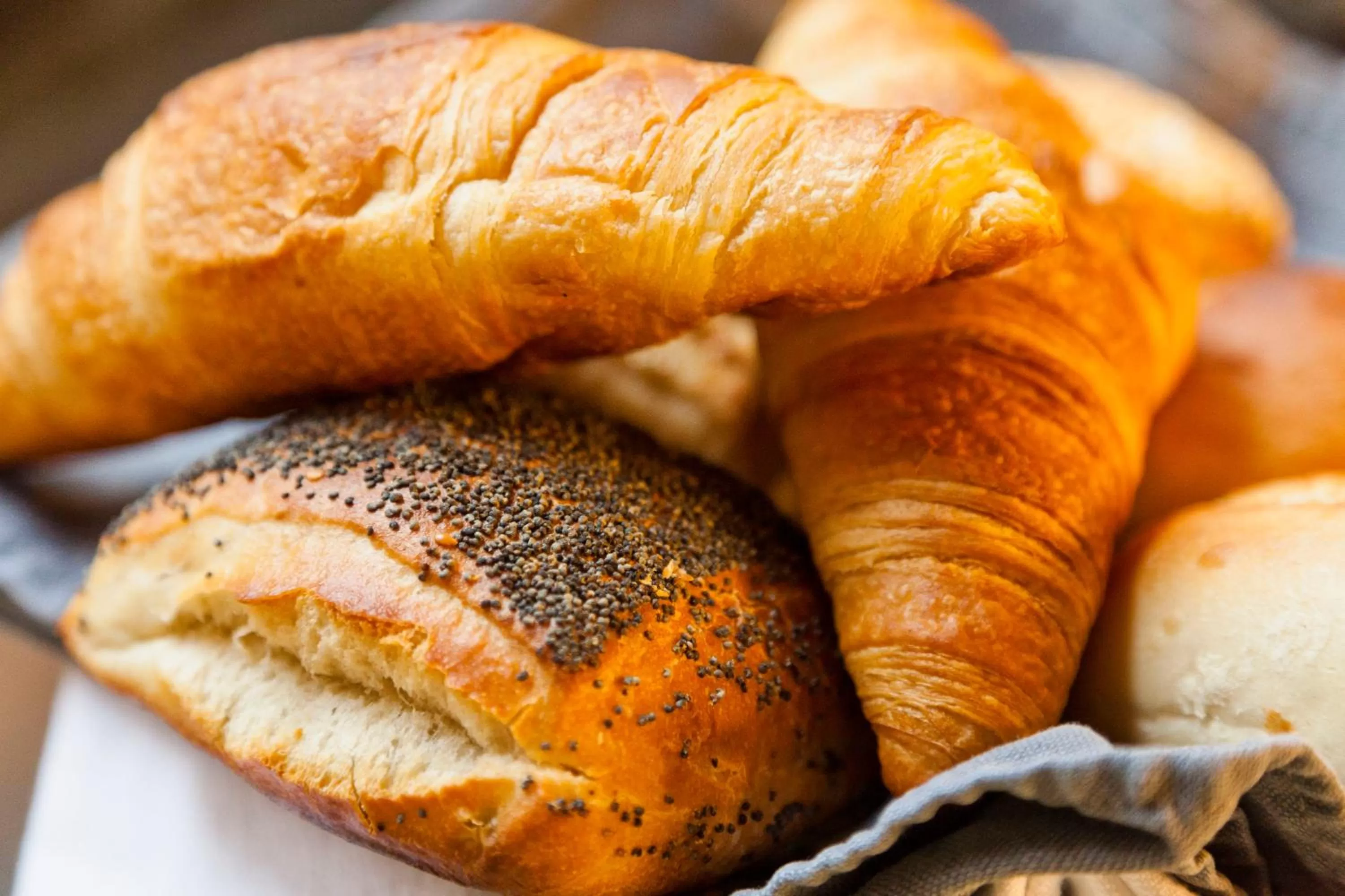 Food close-up in Hotel Diamonds and Pearls