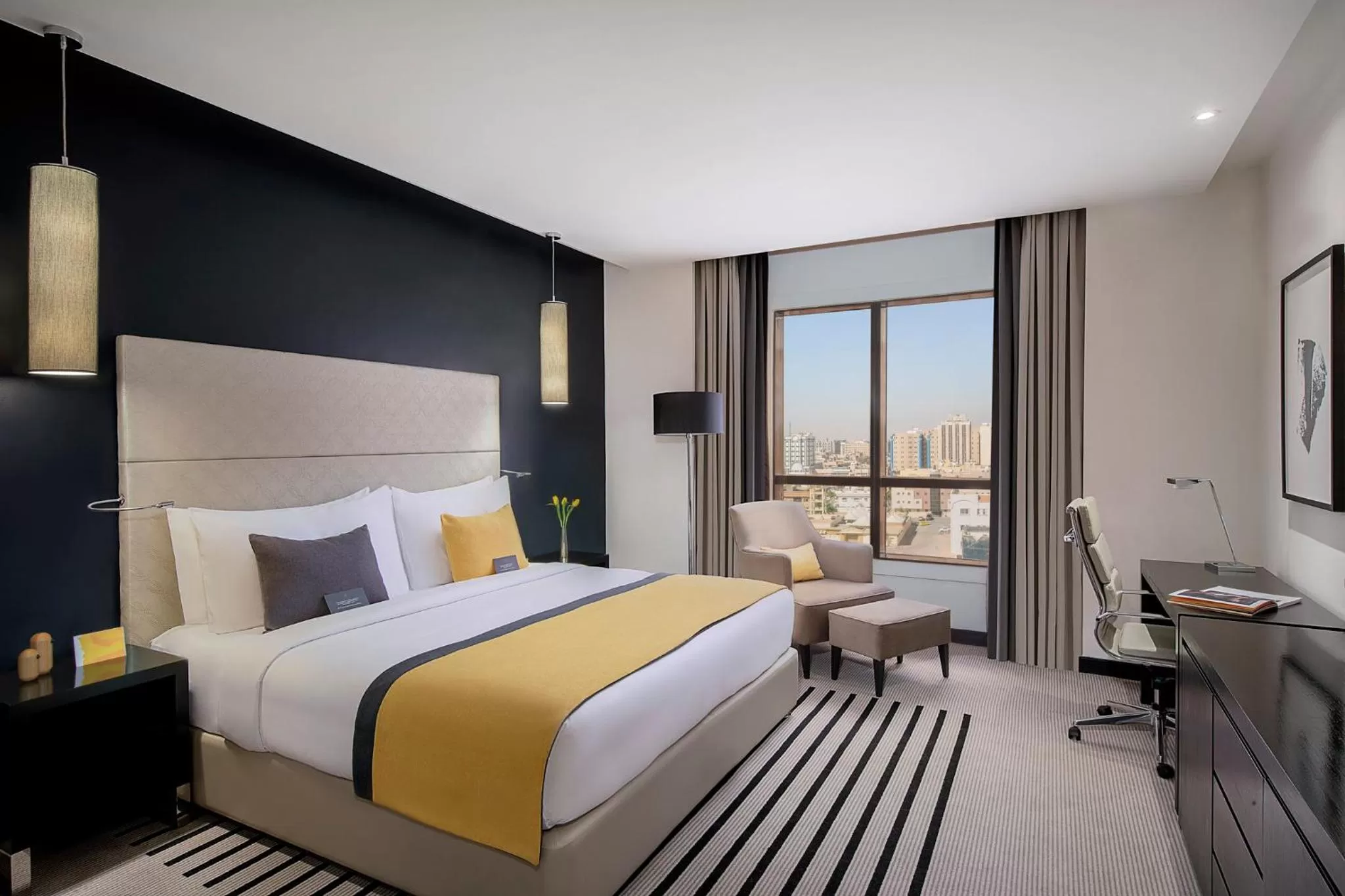 Photo of the whole room, Bed in Voco - Riyadh by IHG