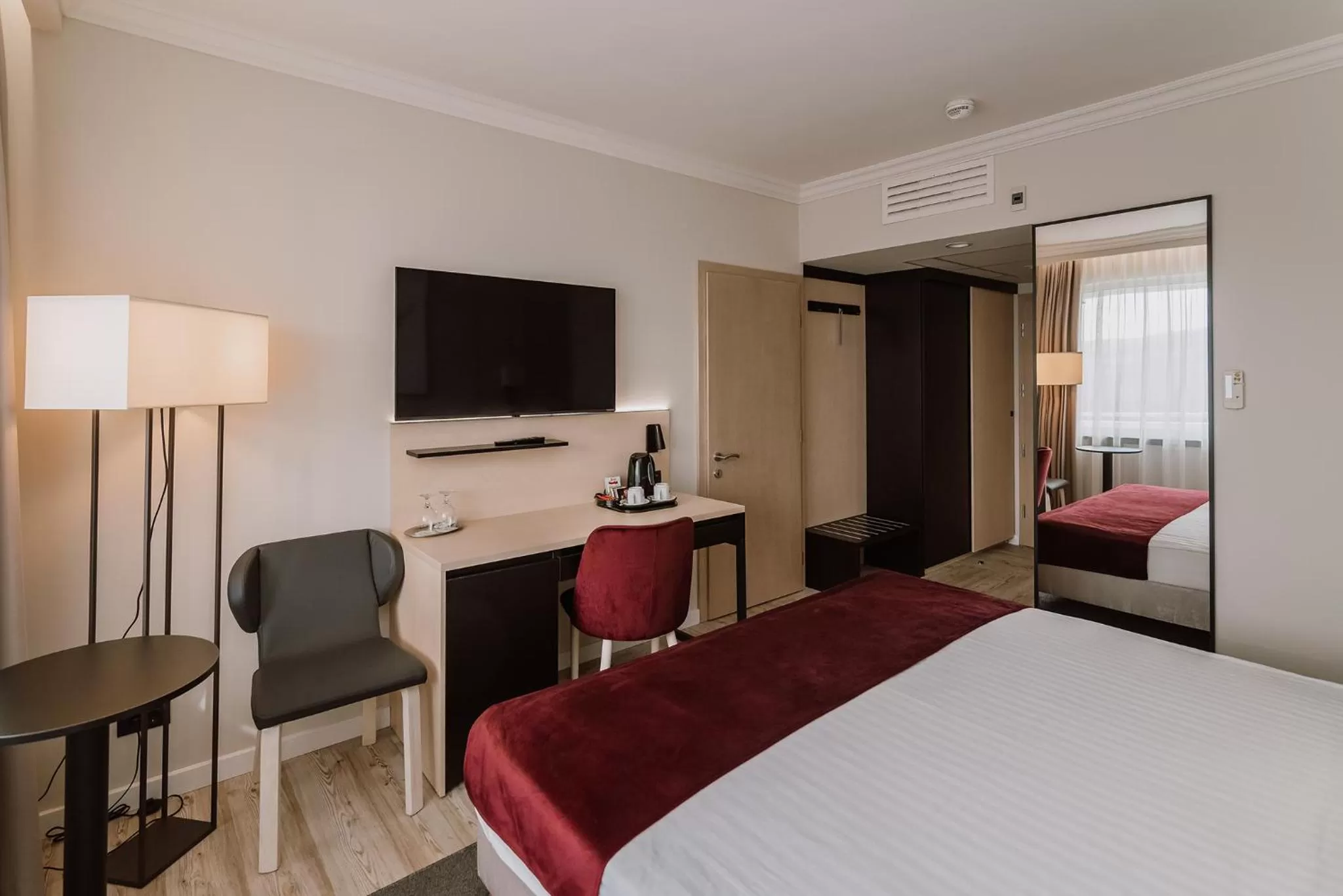 Property building, Bed in Ensana Sovata