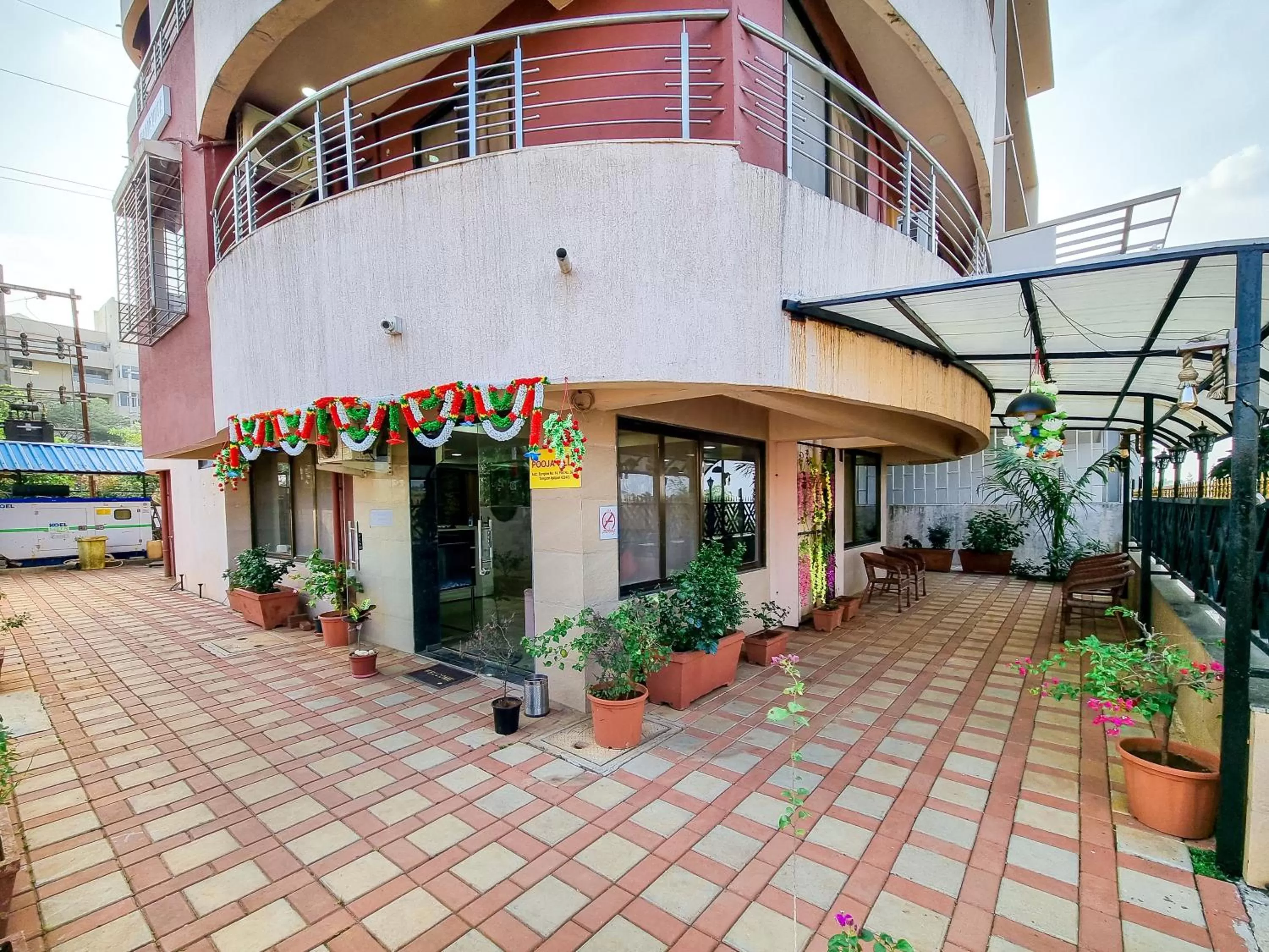 Facade/entrance in Pooja Villa Suites-Rooms and Pool, Igatpuri