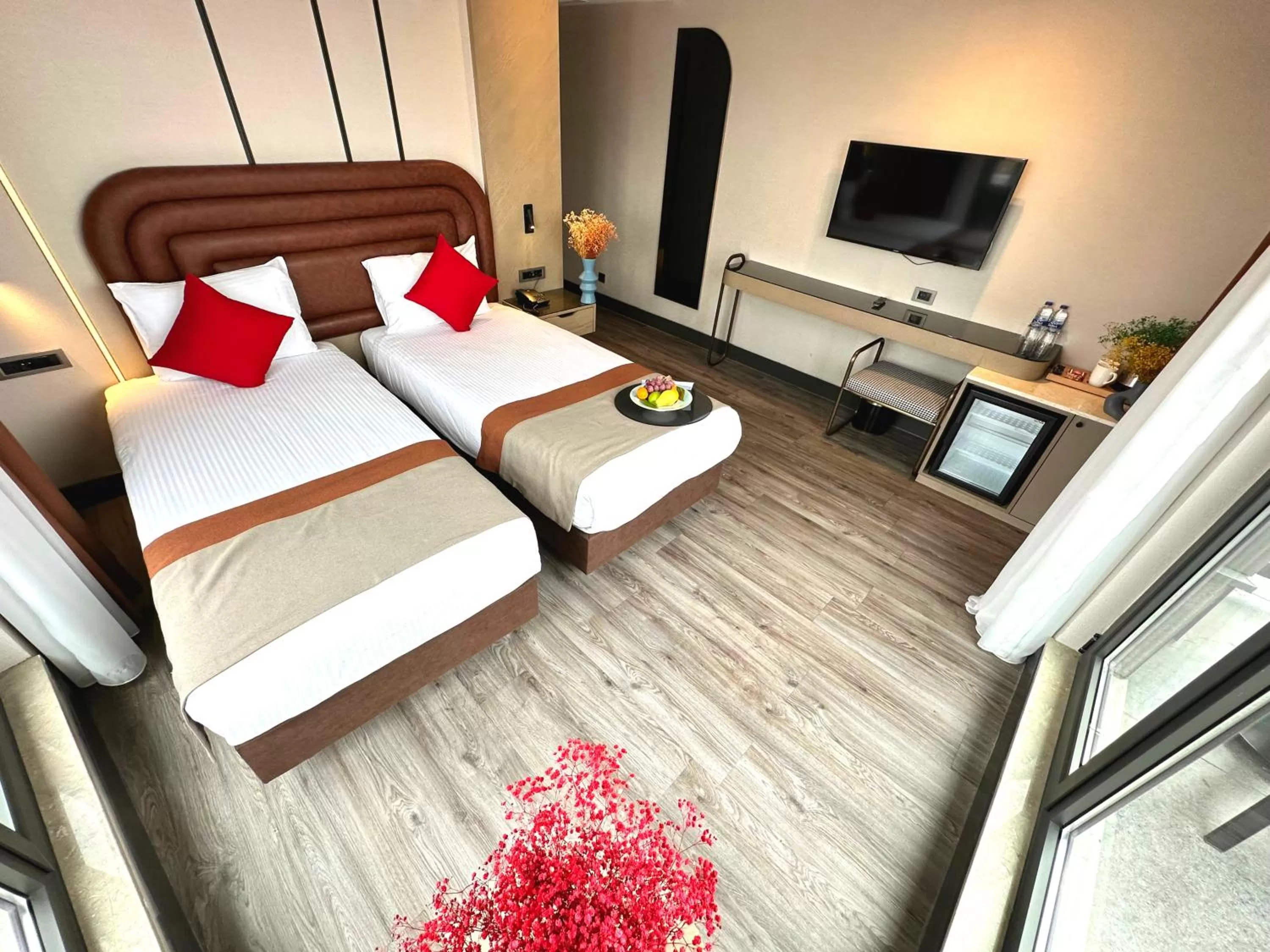 Bed in Edition Old City Hotel