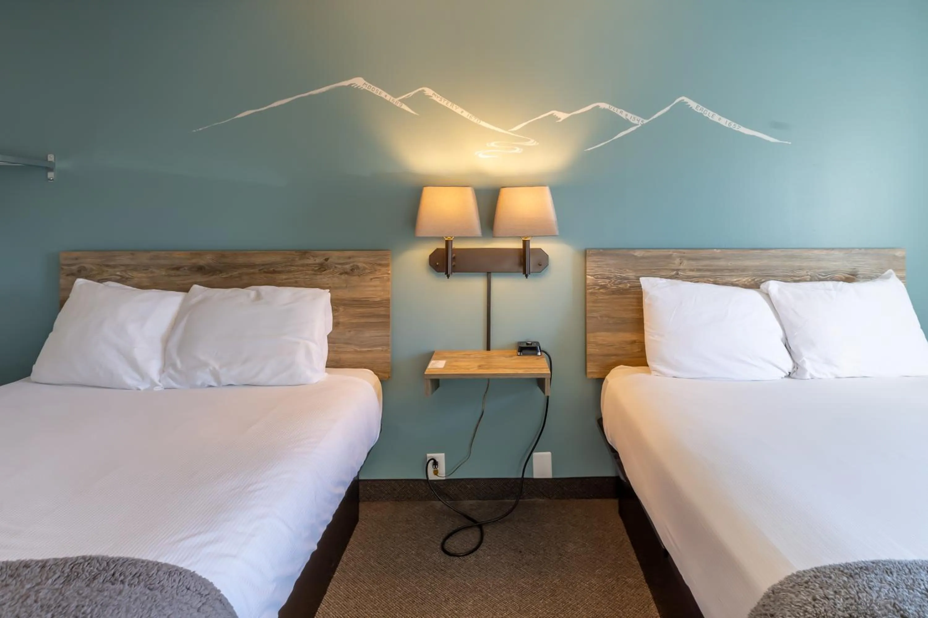 Bed in Mountain Inn at Lutsen