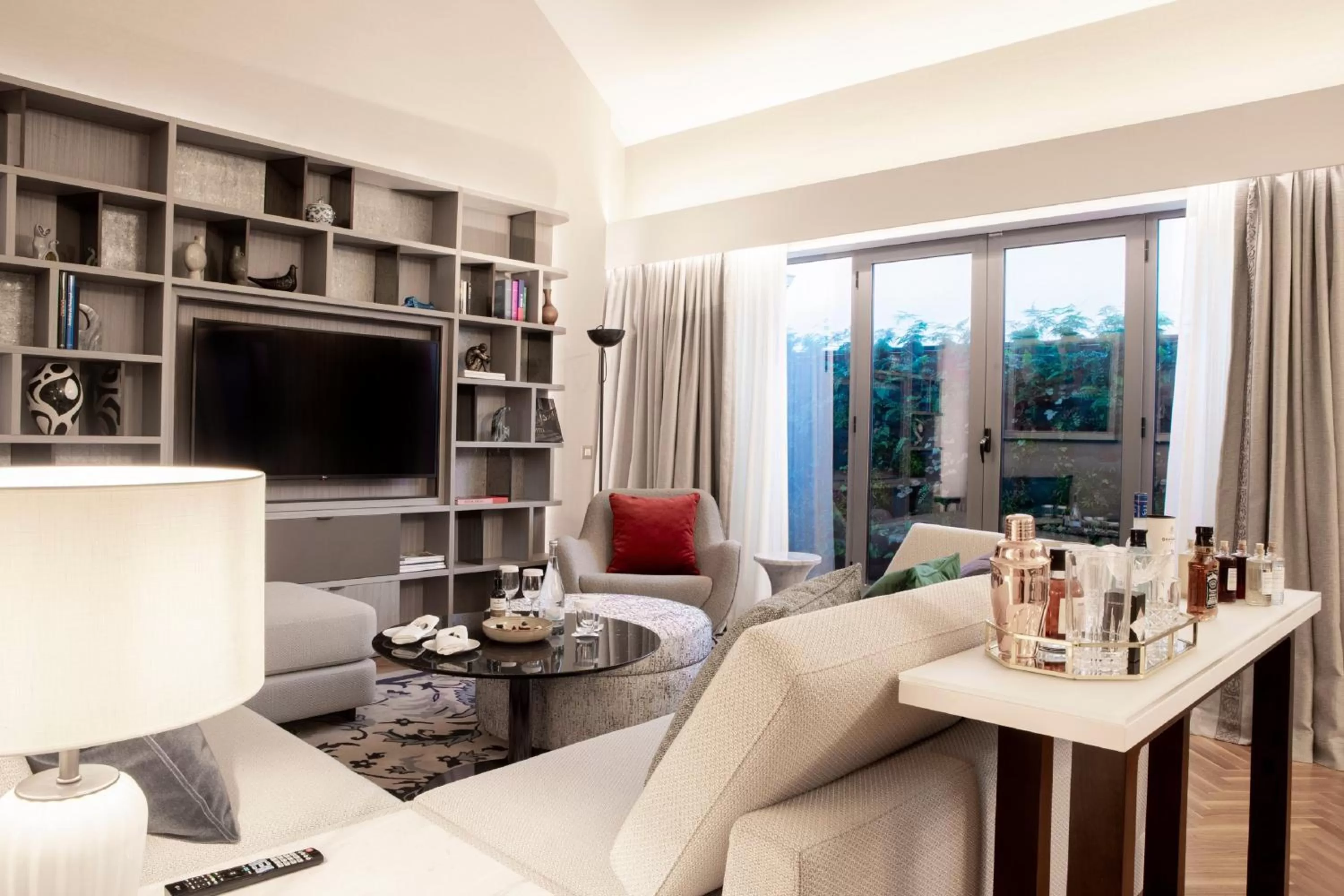 Photo of the whole room in InterContinental Porto - Palacio das Cardosas by IHG