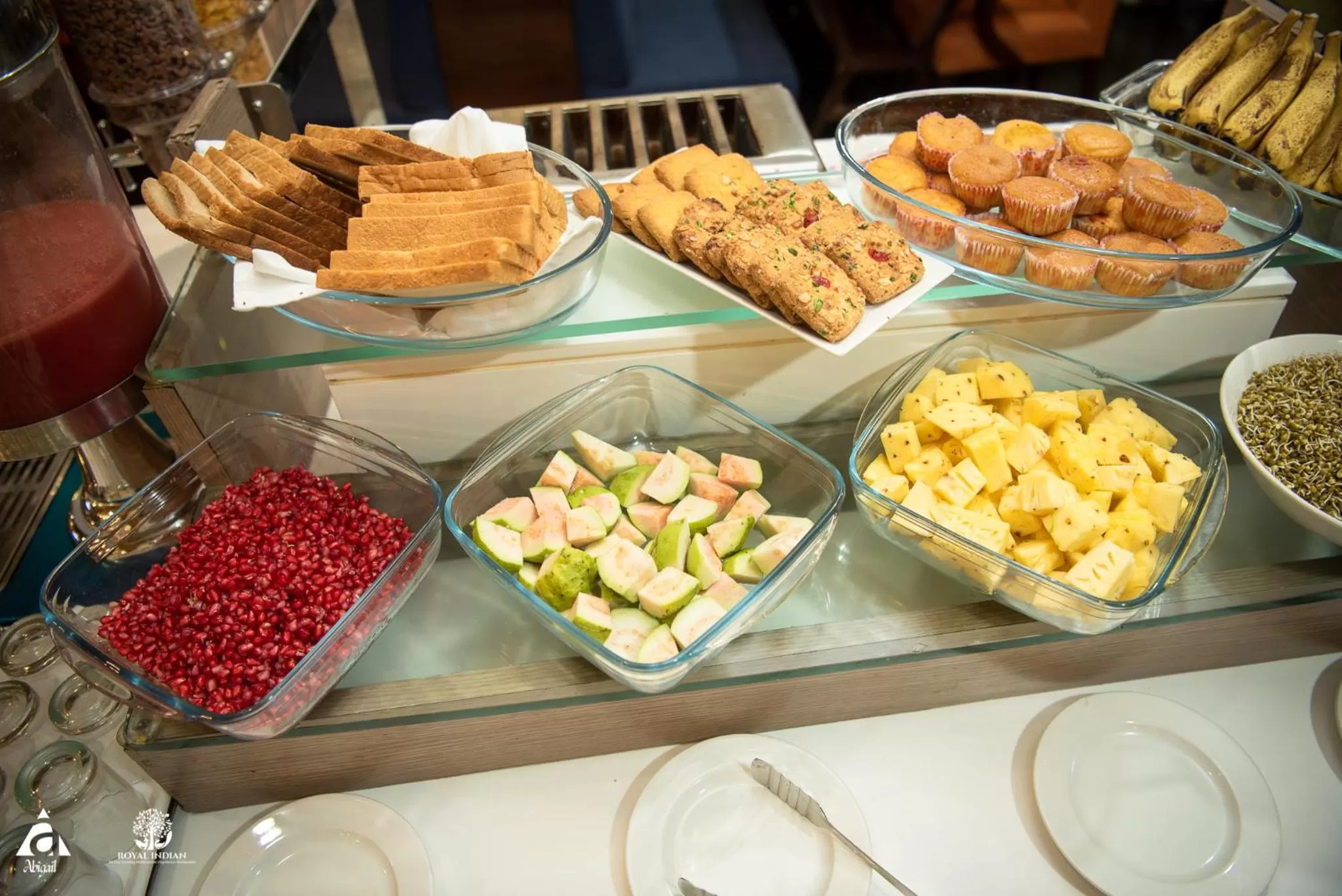 Buffet breakfast in Hotel Abigail Goradia's