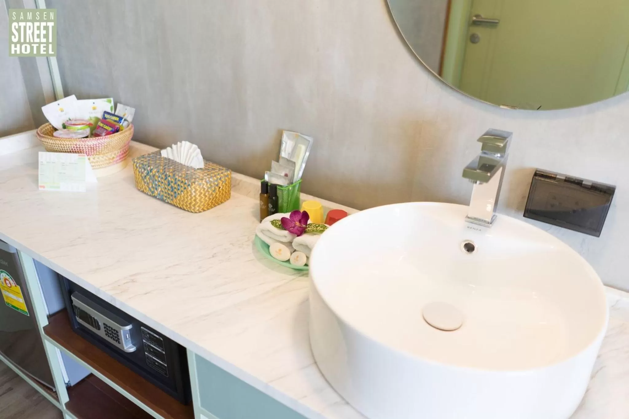 Area and facilities in Samsen Street Hotel