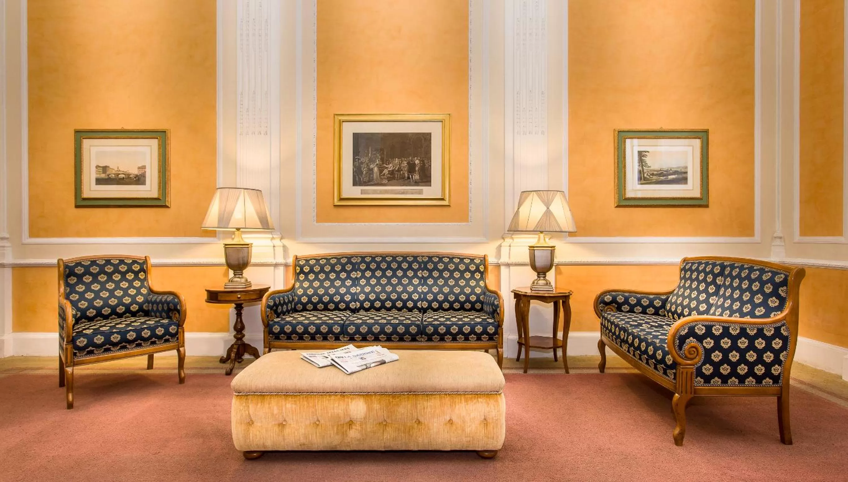 Communal lounge/ TV room in Hotel La Fortezza