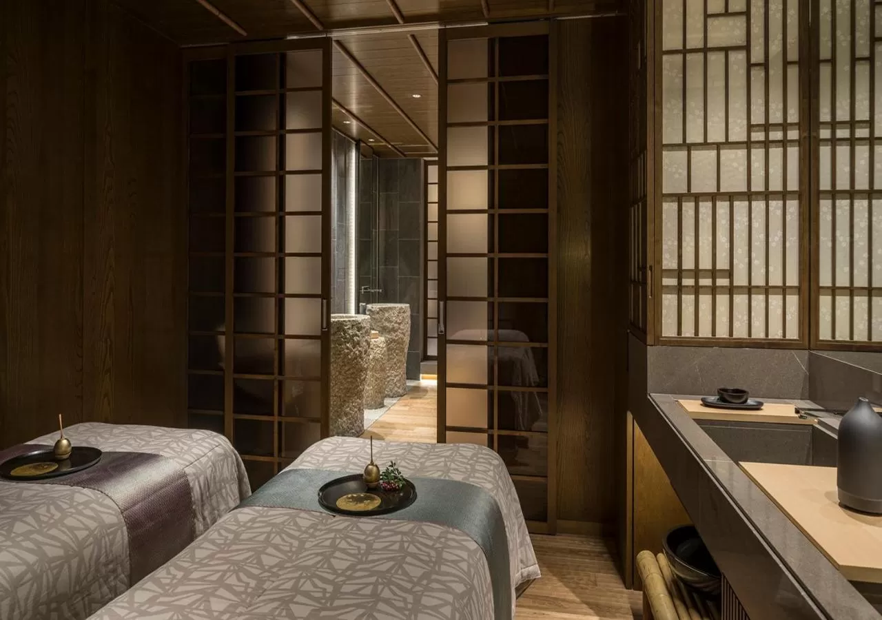 Spa and wellness centre/facilities, Bed in Four Seasons Hotel Kyoto
