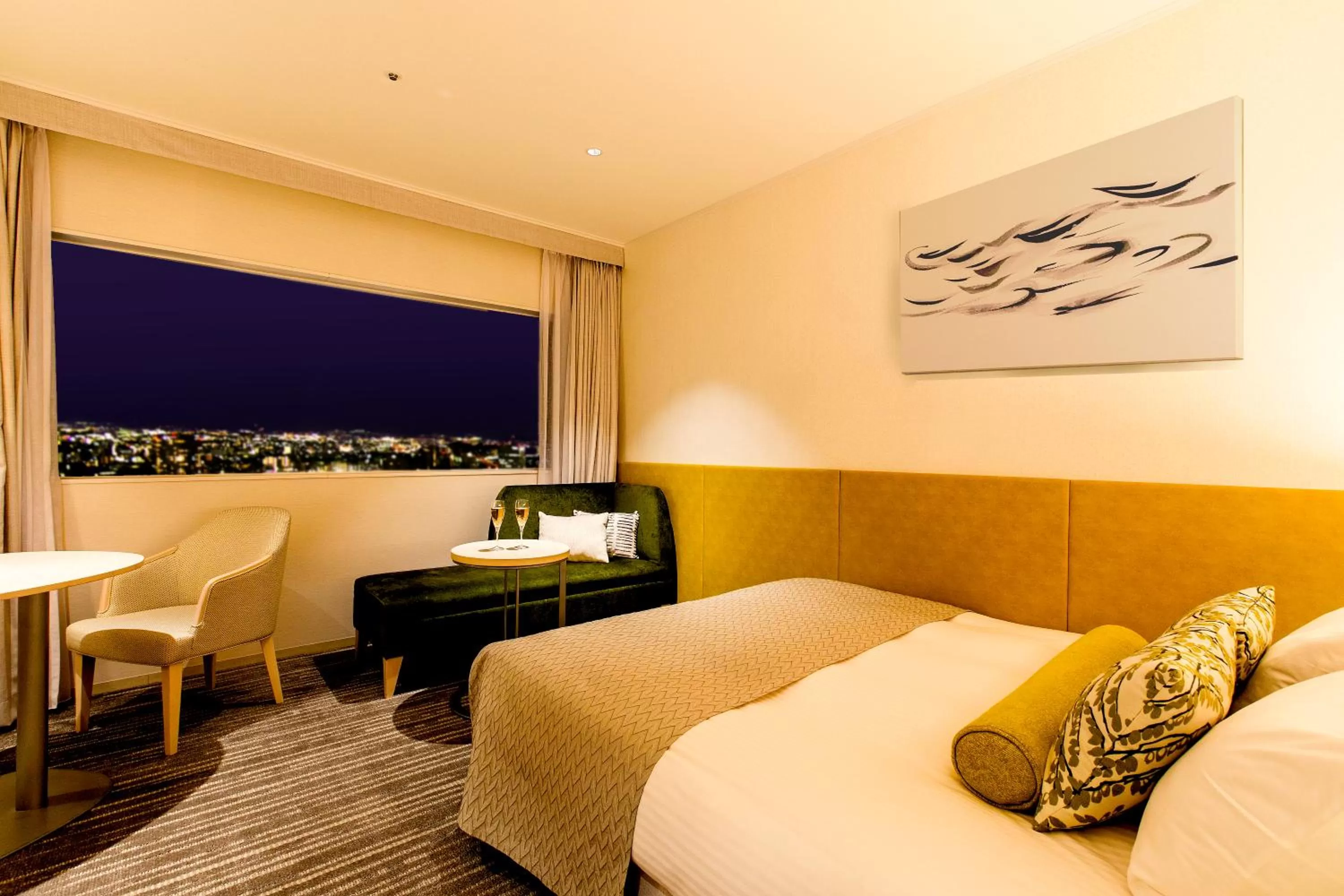 Bed in Hotel Nikko Himeji