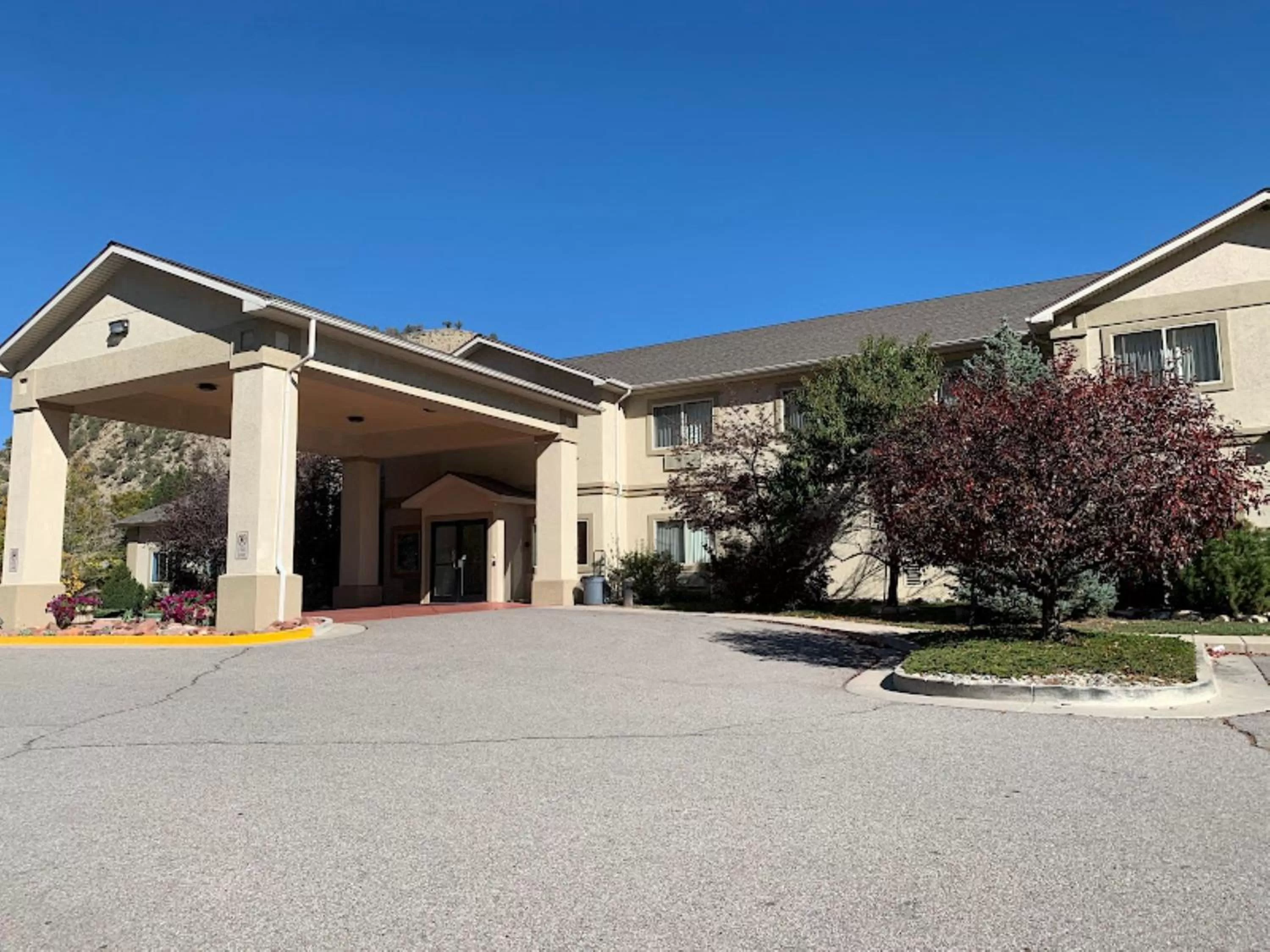 Property building in Wingate by Wyndham New Castle - Glenwood Springs