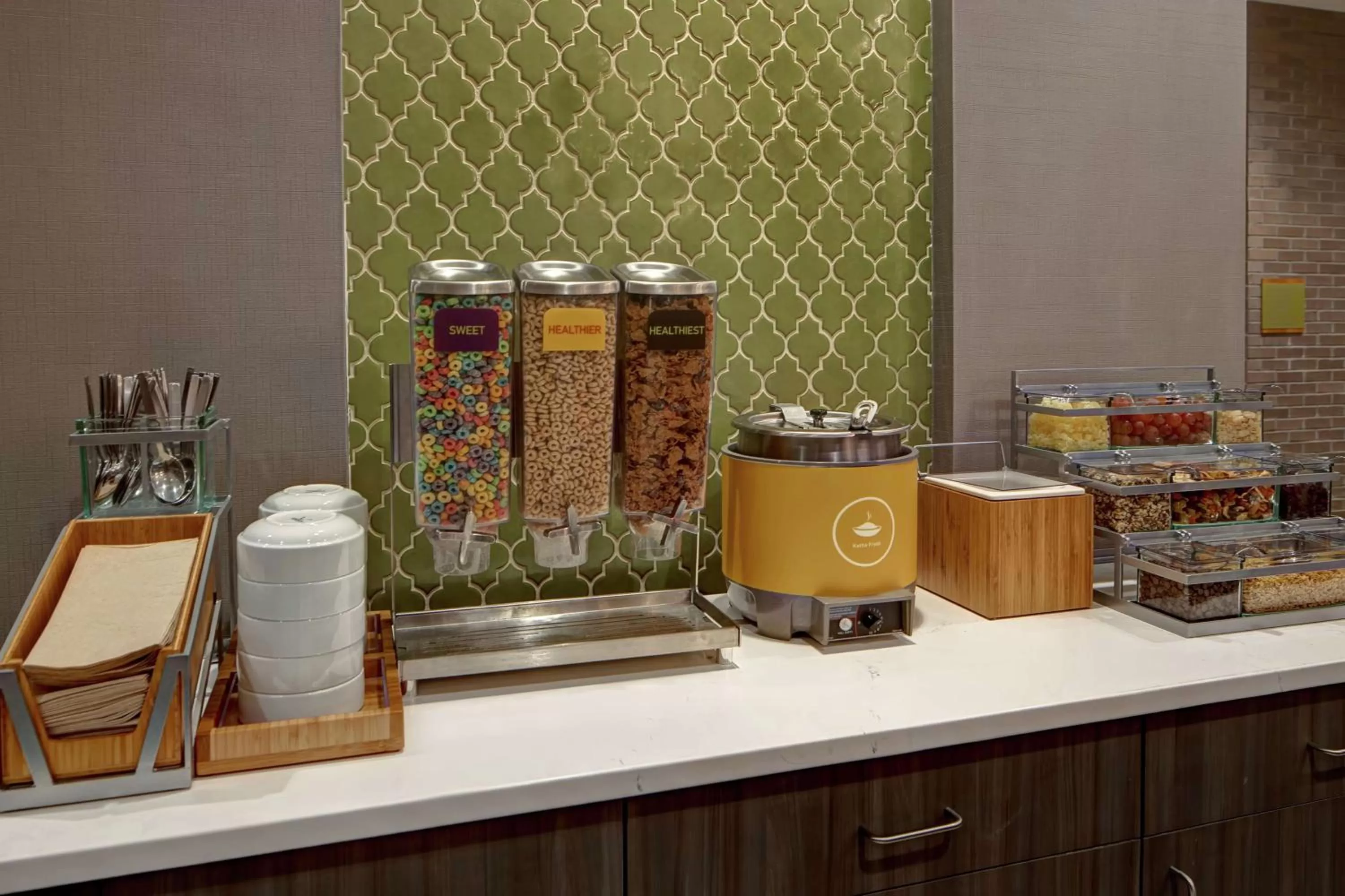 Breakfast in Home2 Suites By Hilton Charlotte Uptown