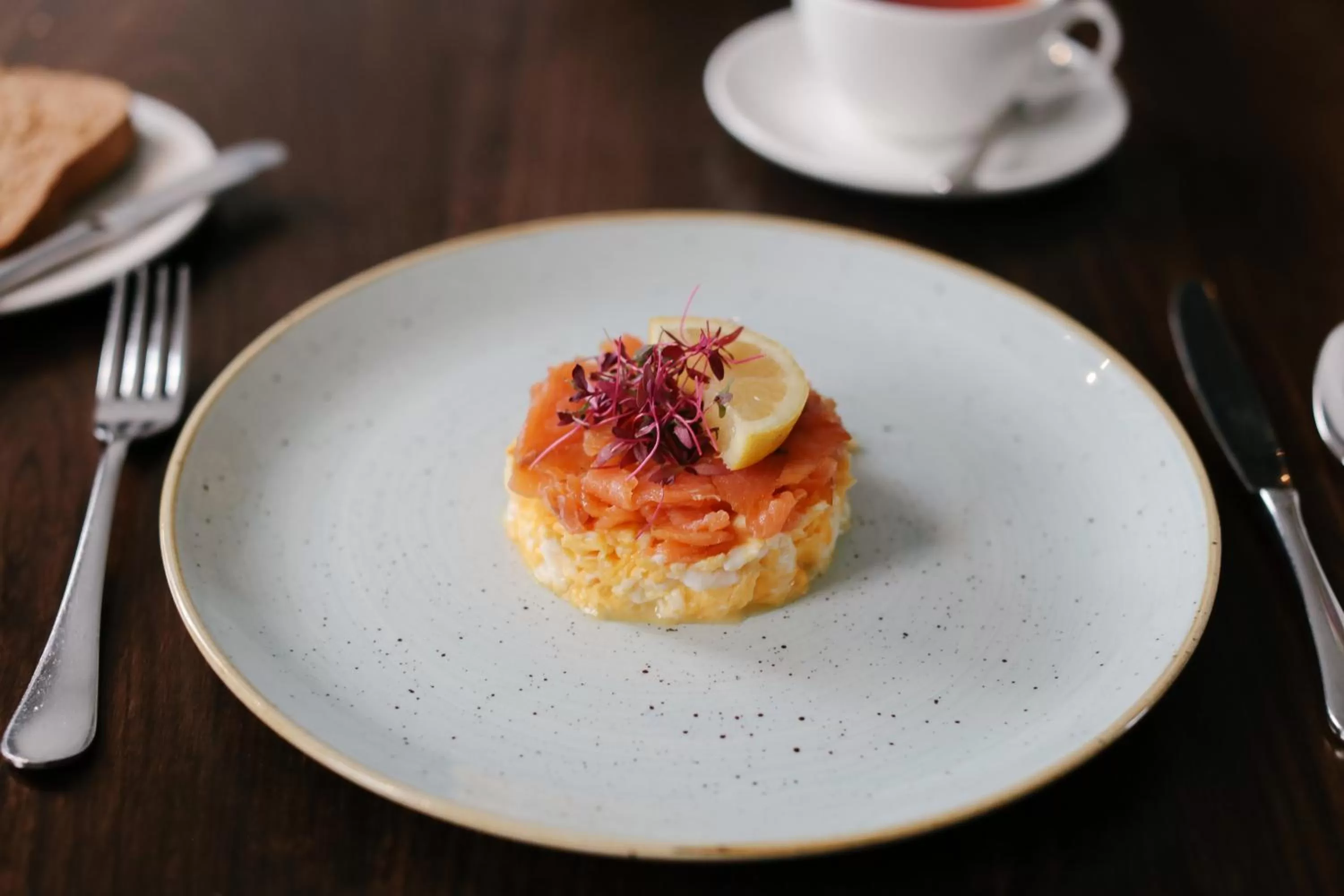 Restaurant/places to eat in Nira Caledonia