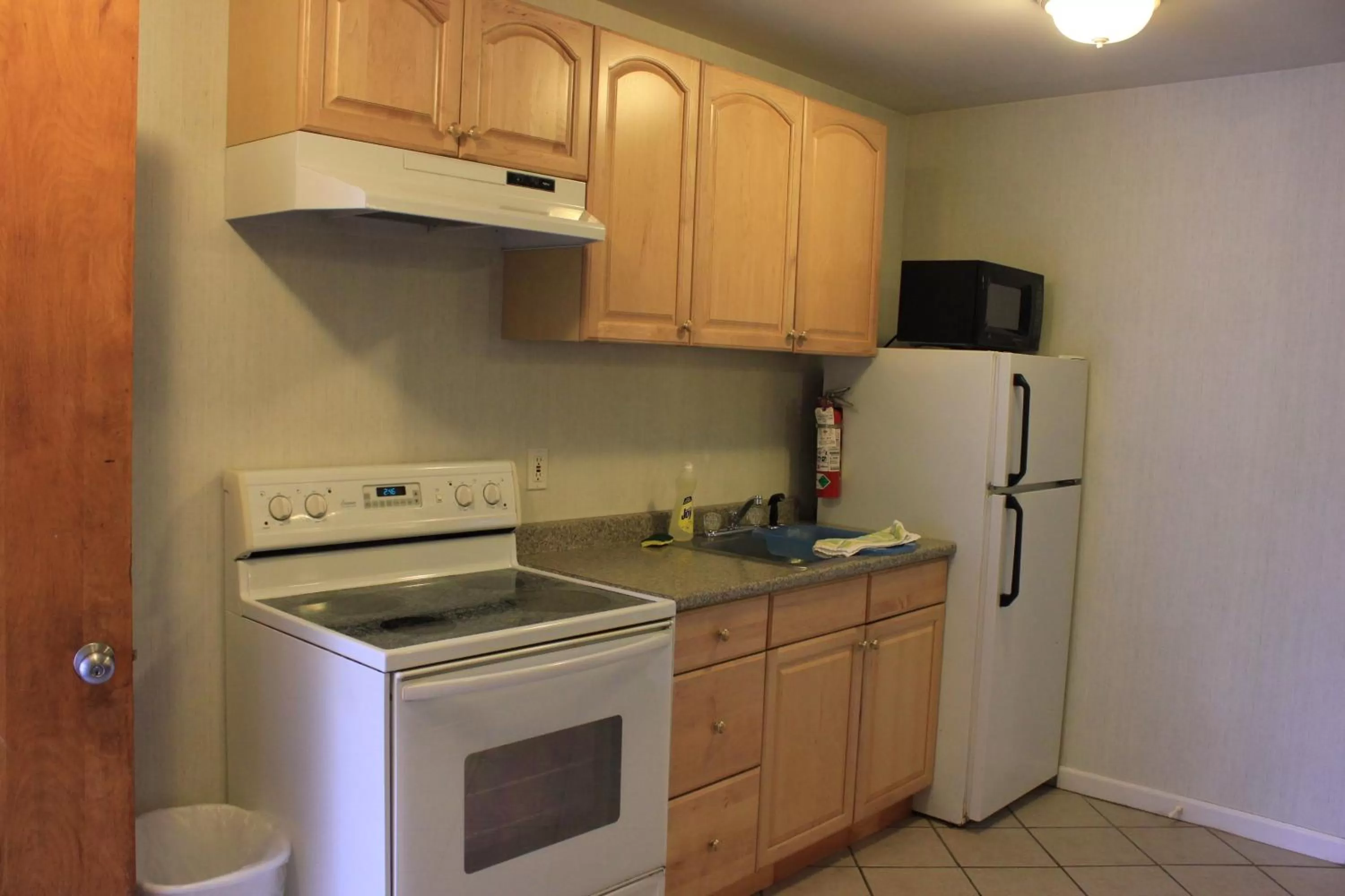 Kitchen or kitchenette, Kitchen/Kitchenette in Heidi's Inn