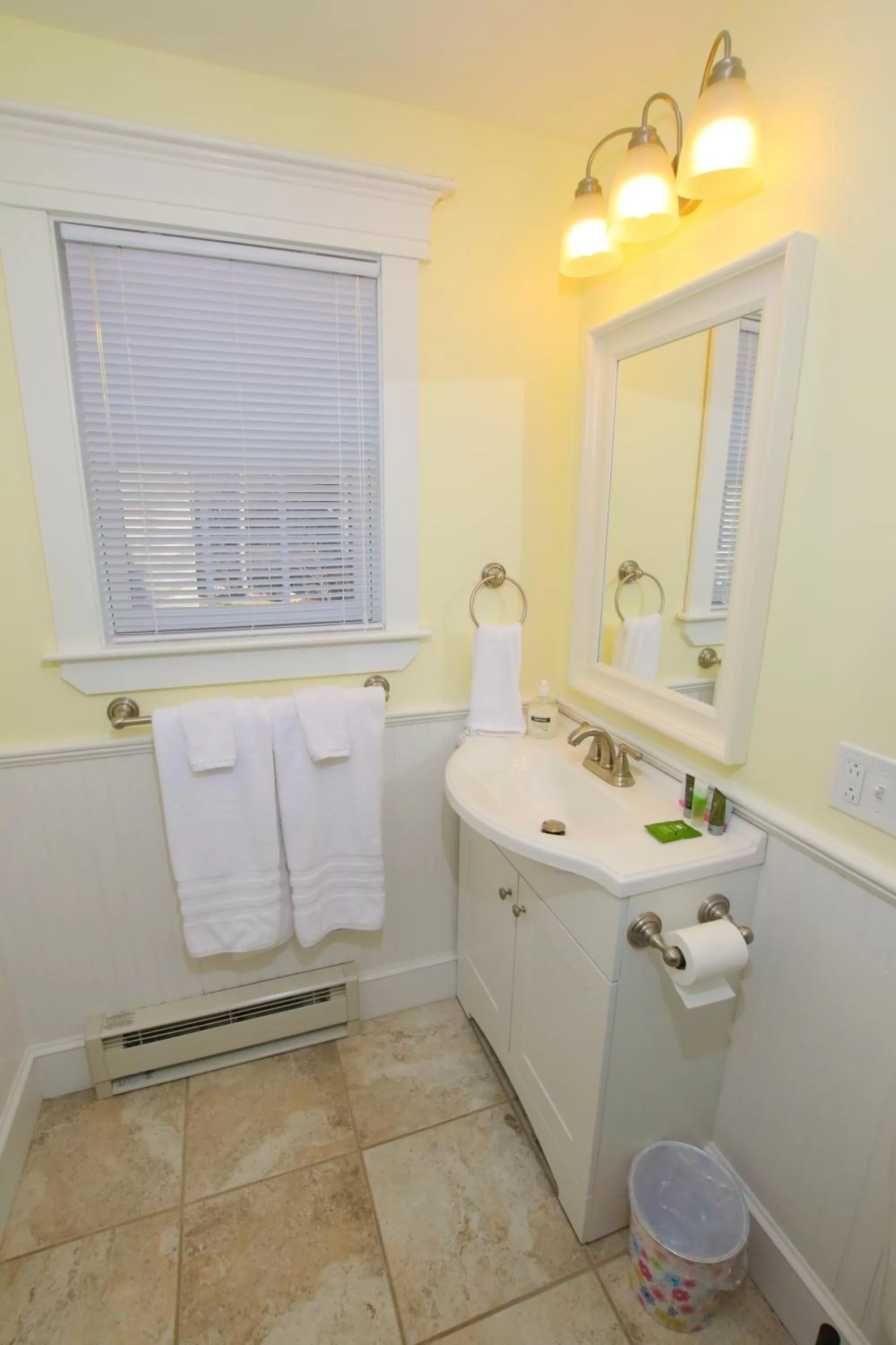 Bathroom in Sheepscot Harbour Village Resort