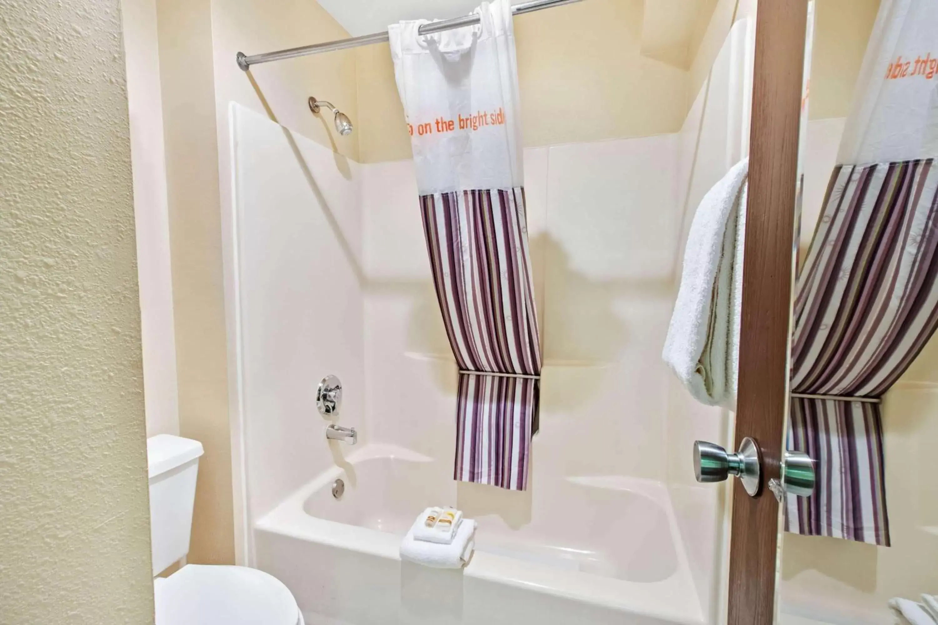 King Suite - Non-Smoking in La Quinta by Wyndham Albuquerque Journal Ctr NW King Suite - Non-Smoking in La Quinta by Wyndham Albuquerque Journal Ctr NW