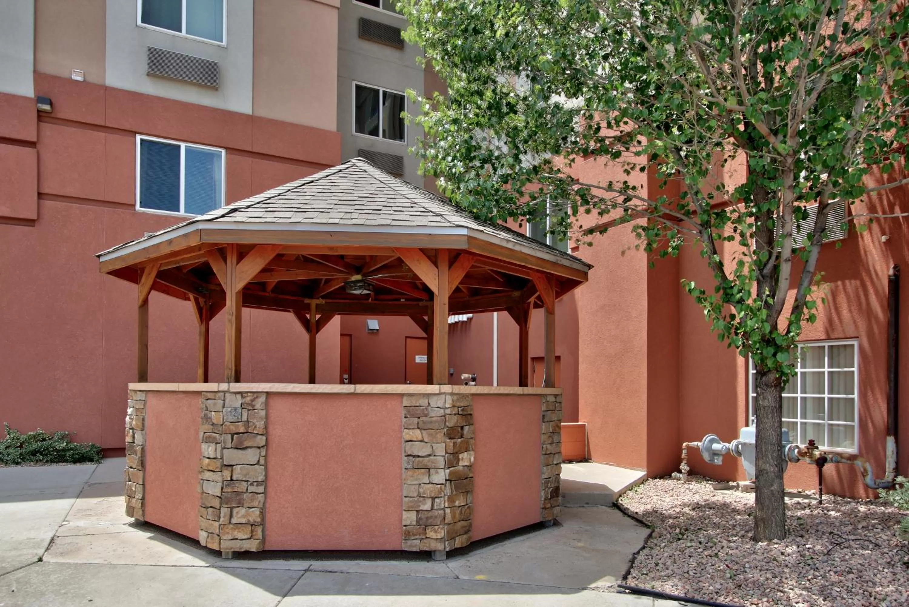 BBQ facilities in MCM Elegante Suites