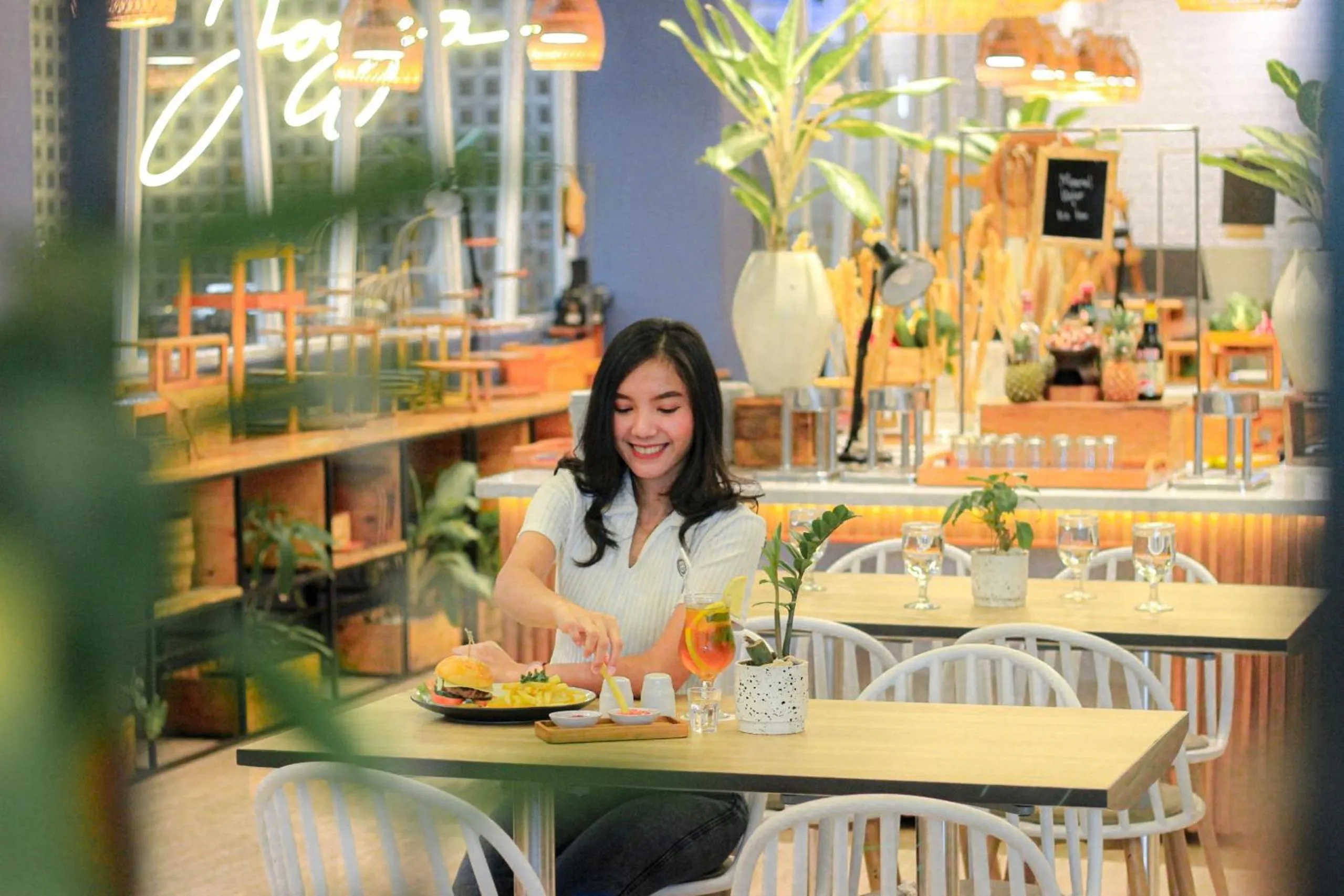 Restaurant/places to eat in Hotel FortunaGrande Malioboro Yogyakarta