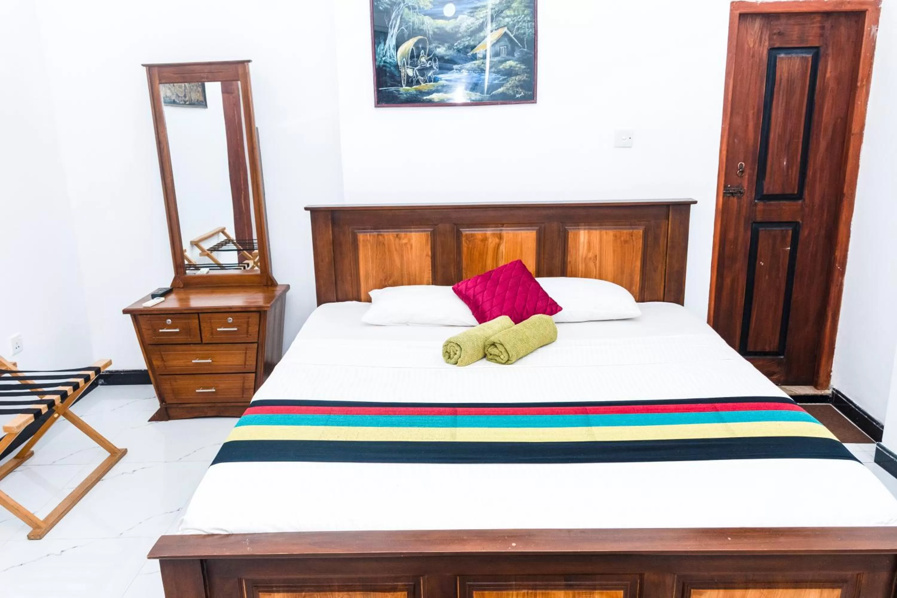 Bed in Kandy Riverside Villa