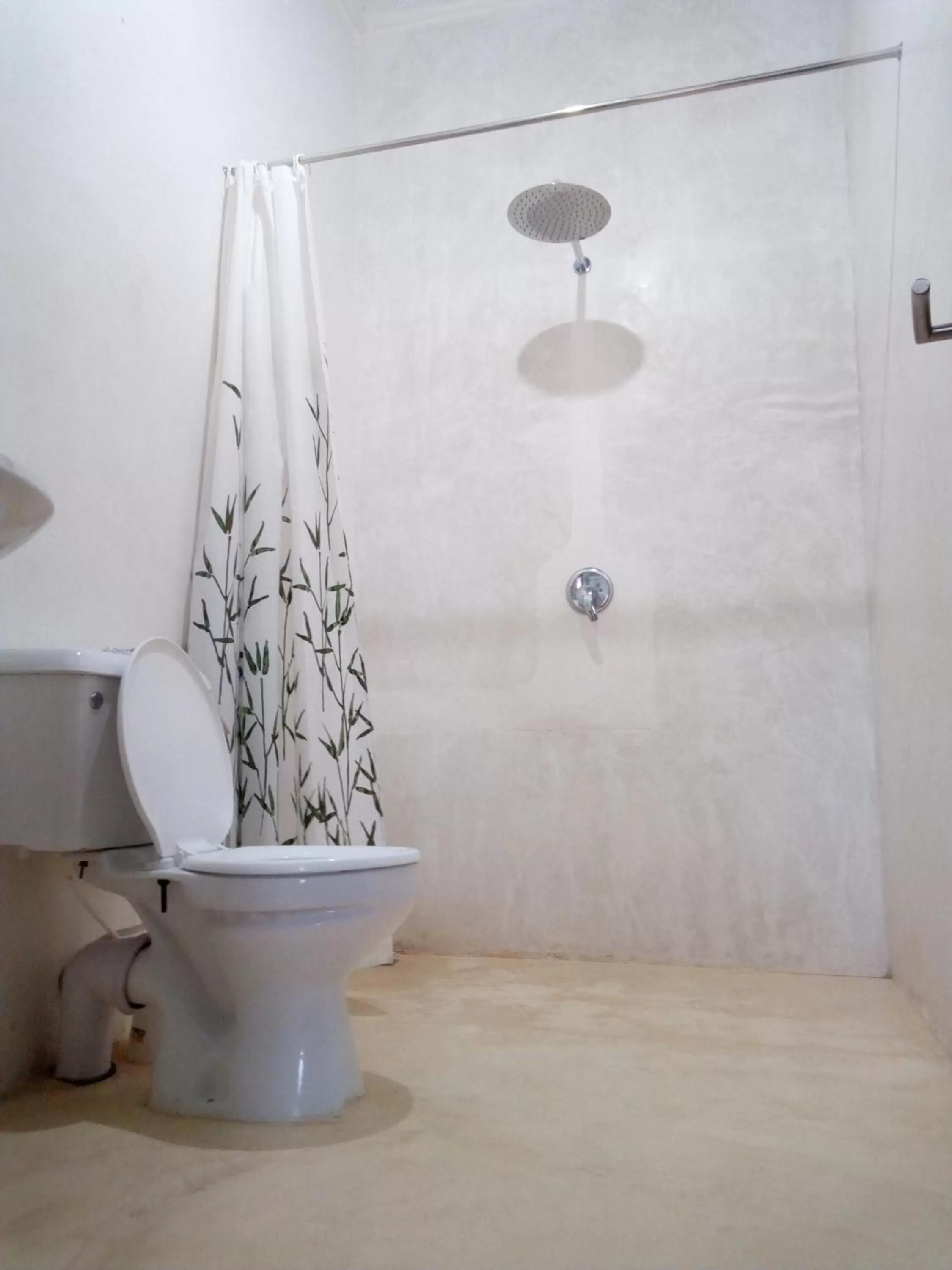 Bathroom in Jamala Guesthouse