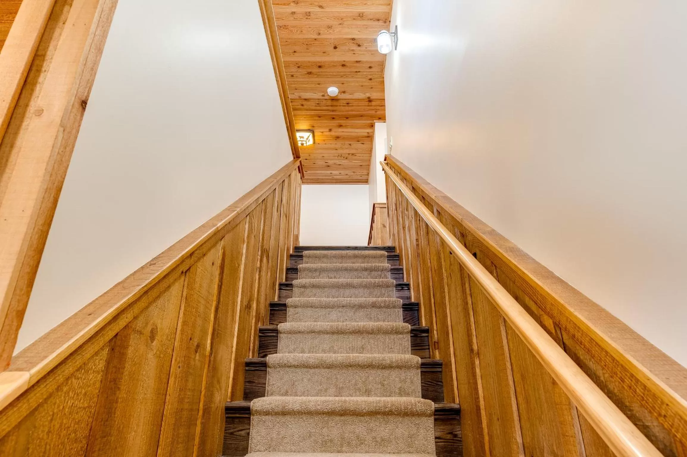 Area and facilities in Cobble Mountain Lodge