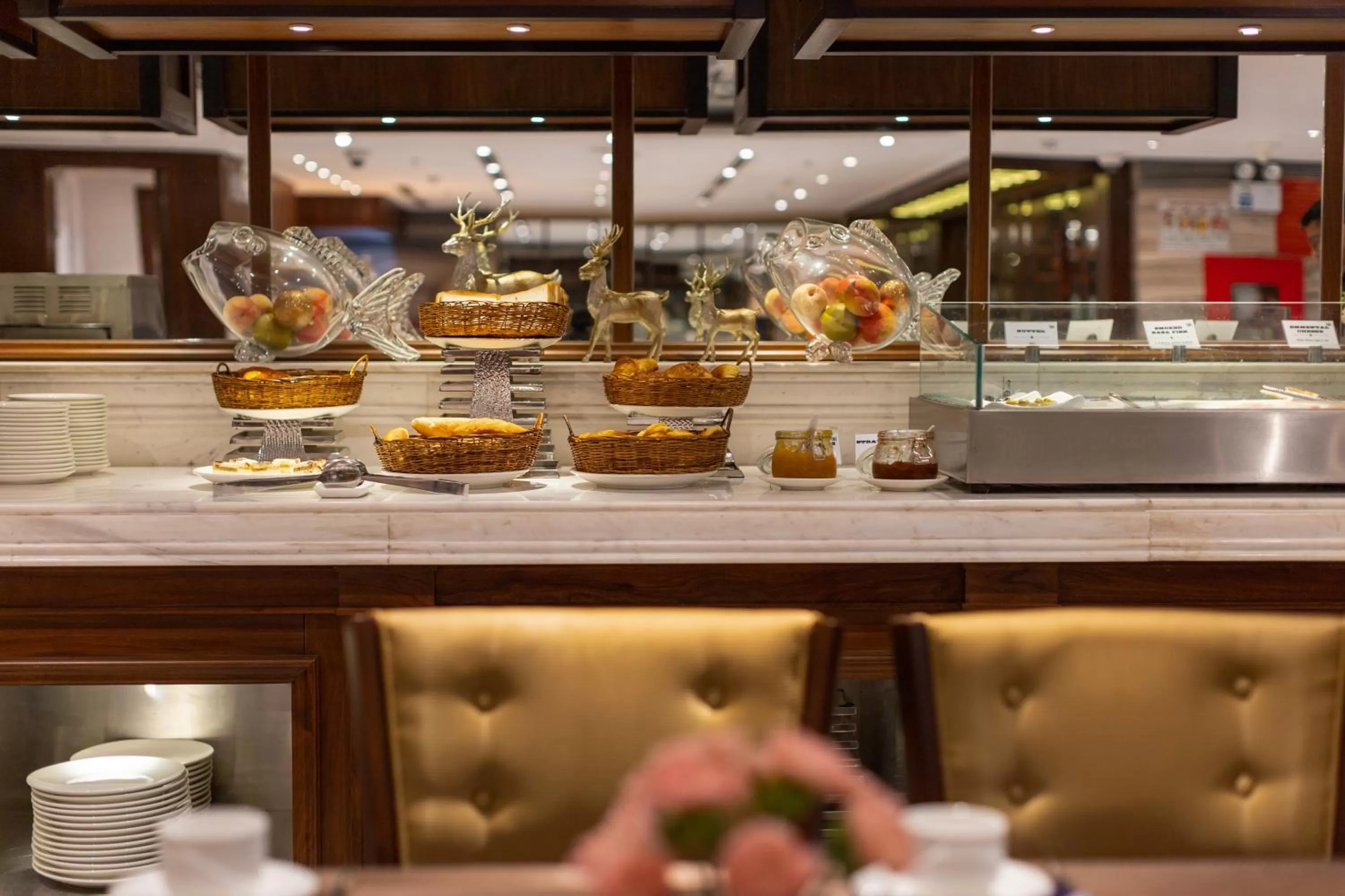 Restaurant/places to eat in The Lapis Hotel