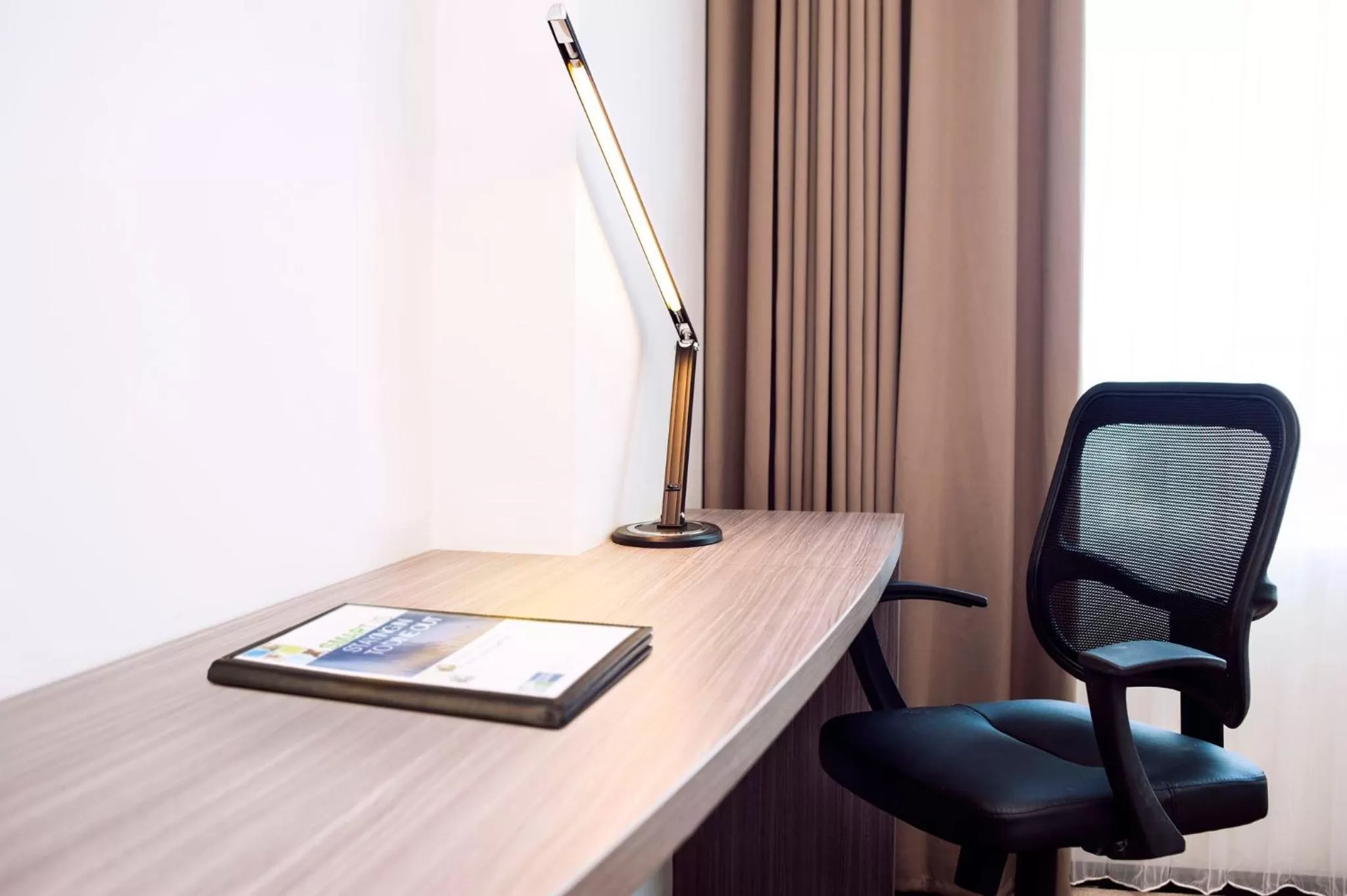 Bedroom in Holiday Inn Express Surabaya CenterPoint by IHG