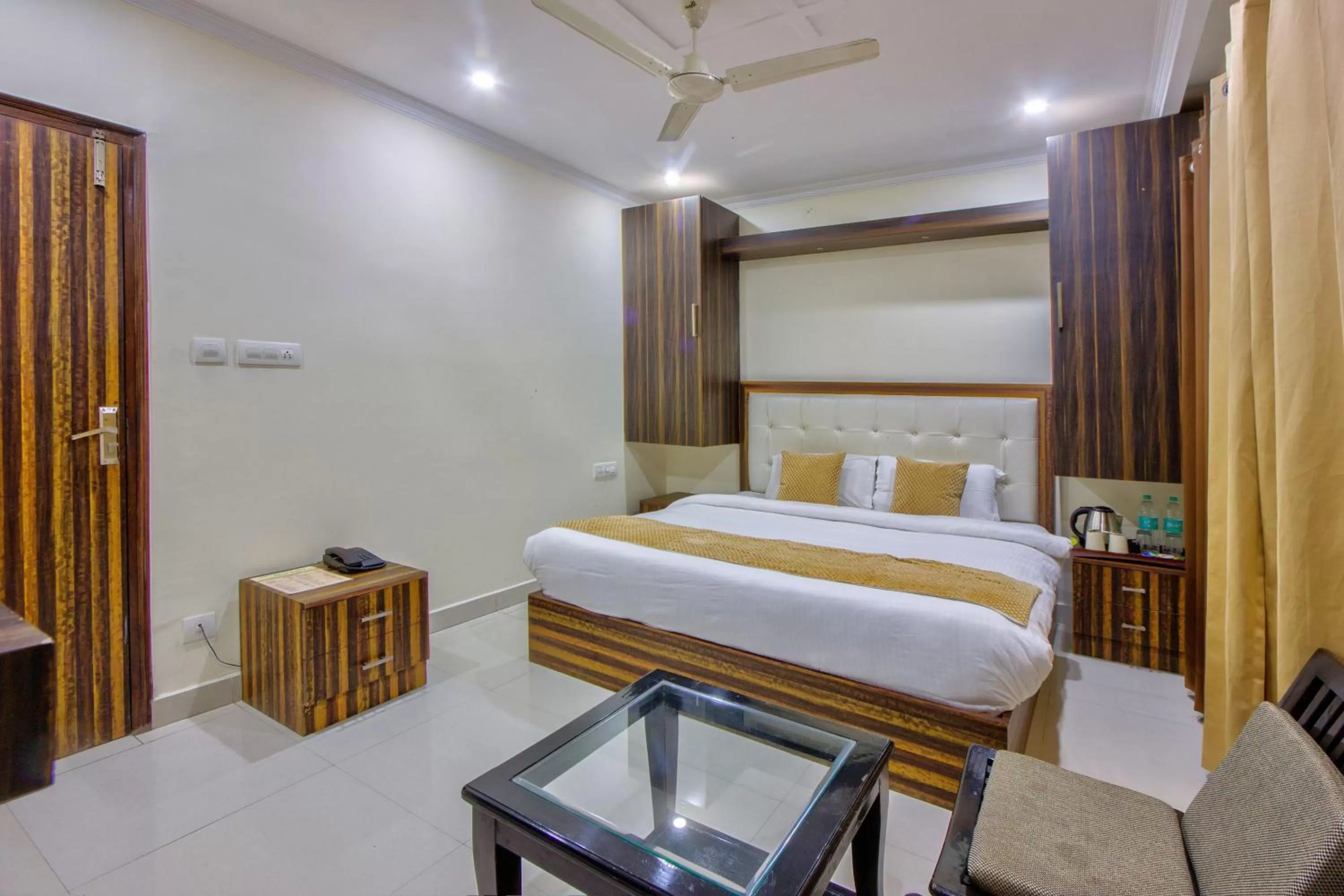 Bedroom, Bed in Hotel Bliss Valley - Hotel in Dharamshala