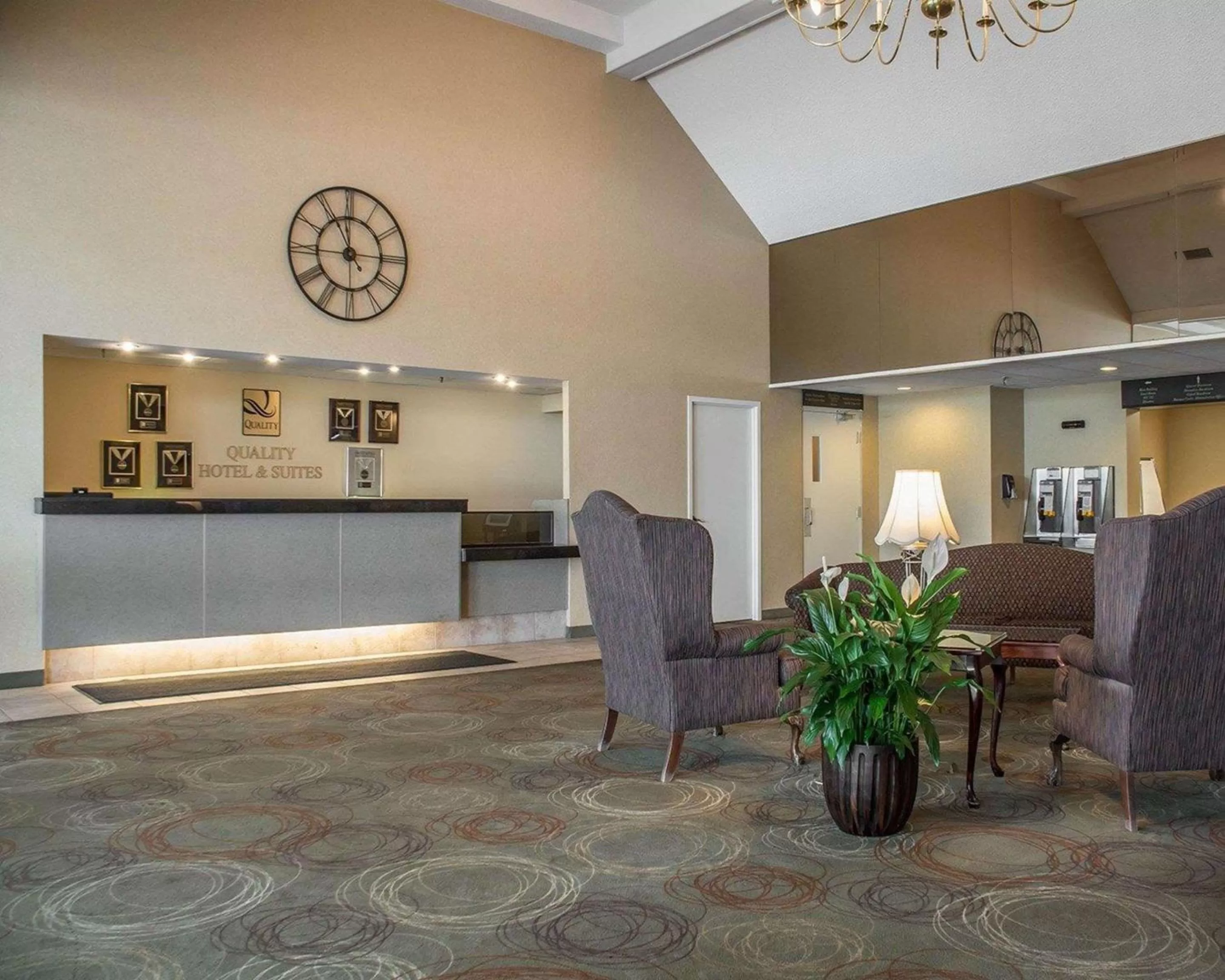 Lobby or reception in Quality Hotel & Suites Woodstock