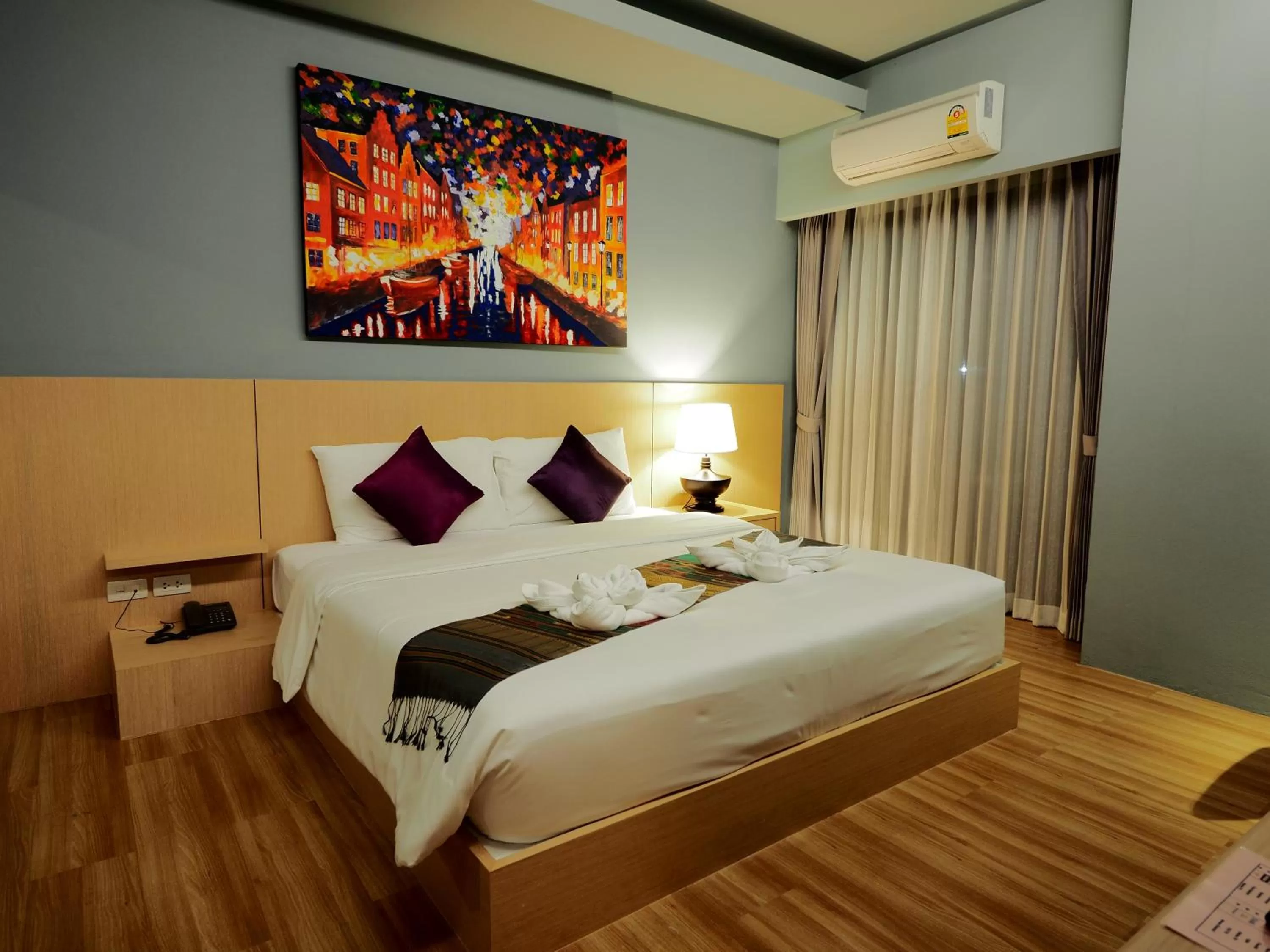 Bed in Le Naview @Prasingh