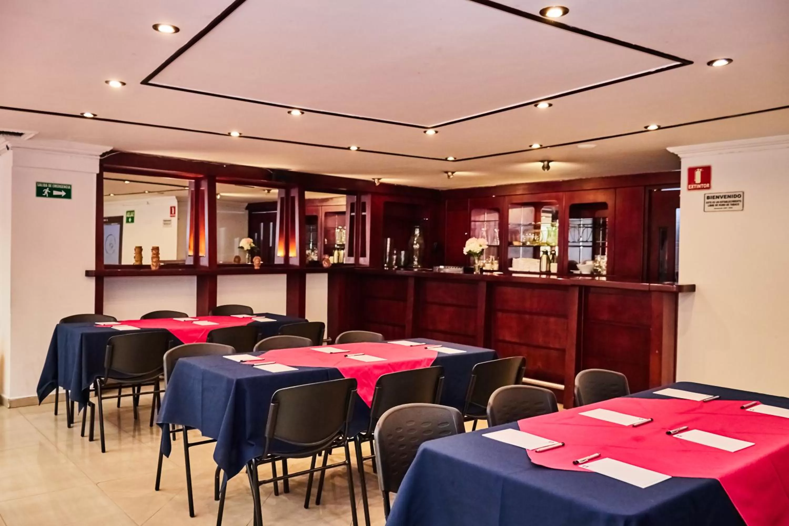 Lounge or bar in Hotel Virrey Central