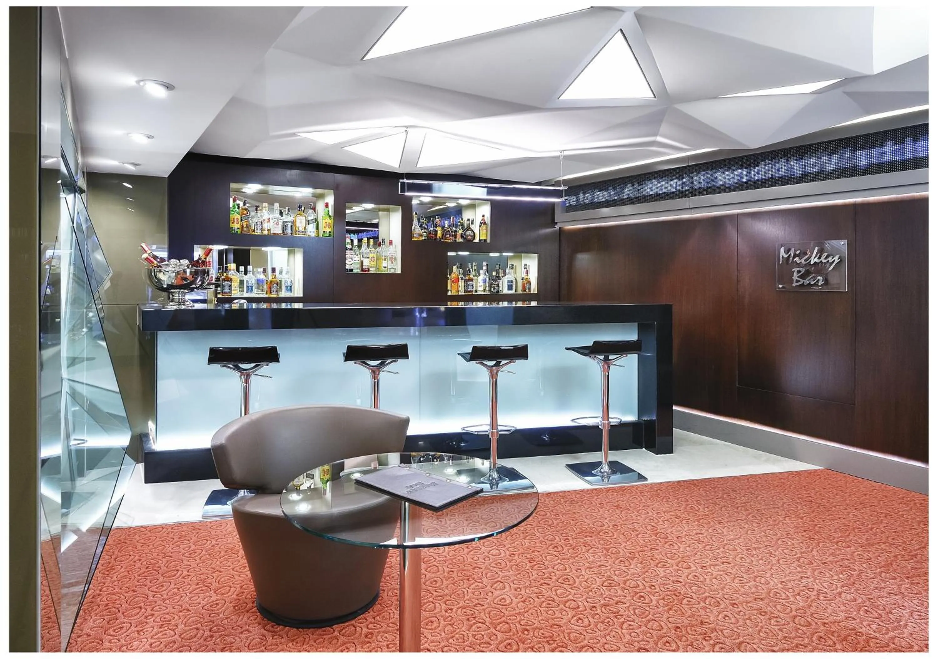 Lounge or bar in Cartoon Hotel